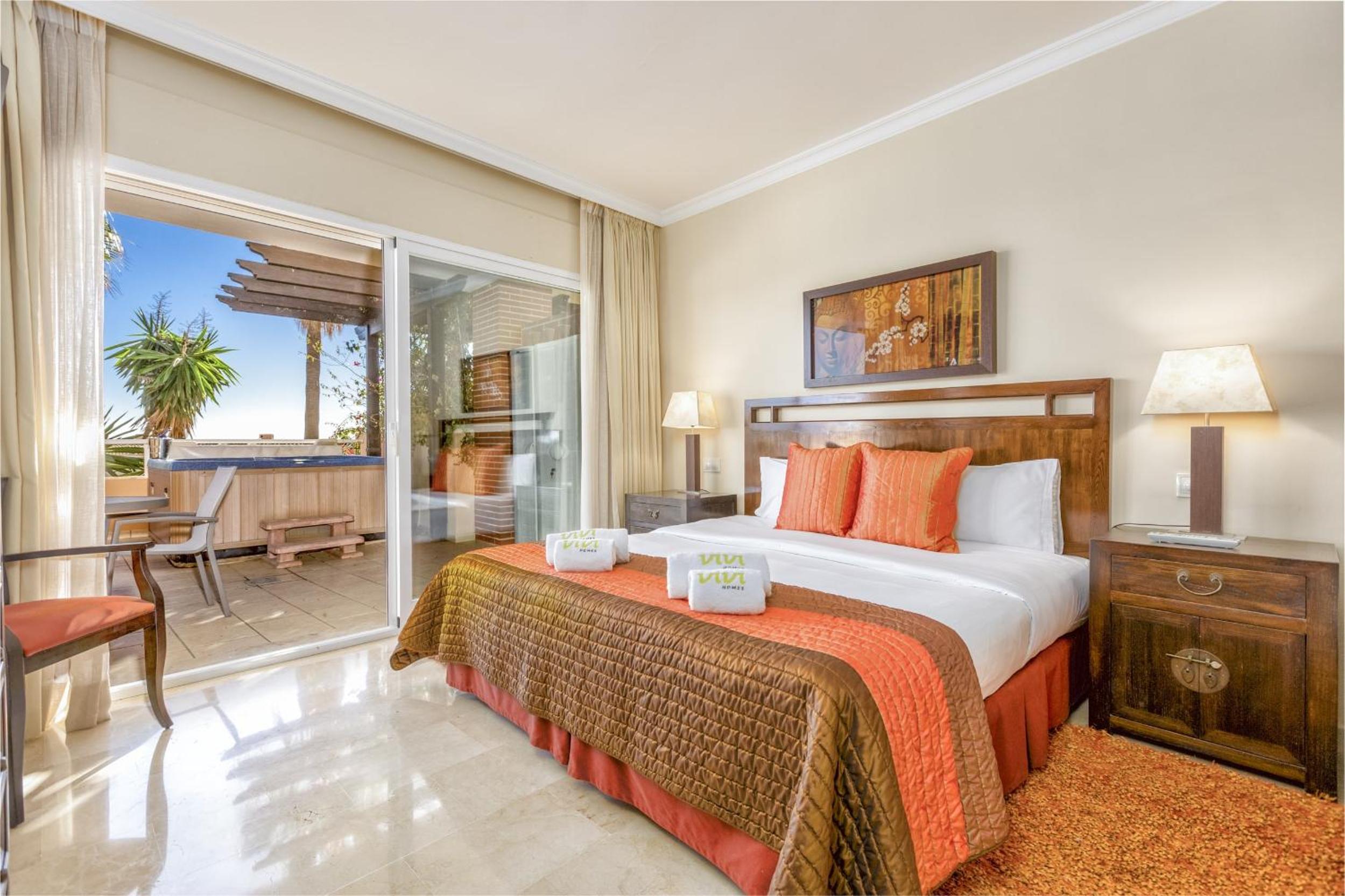 ViVi Homes - Olsson Pool, Terrace & Beach