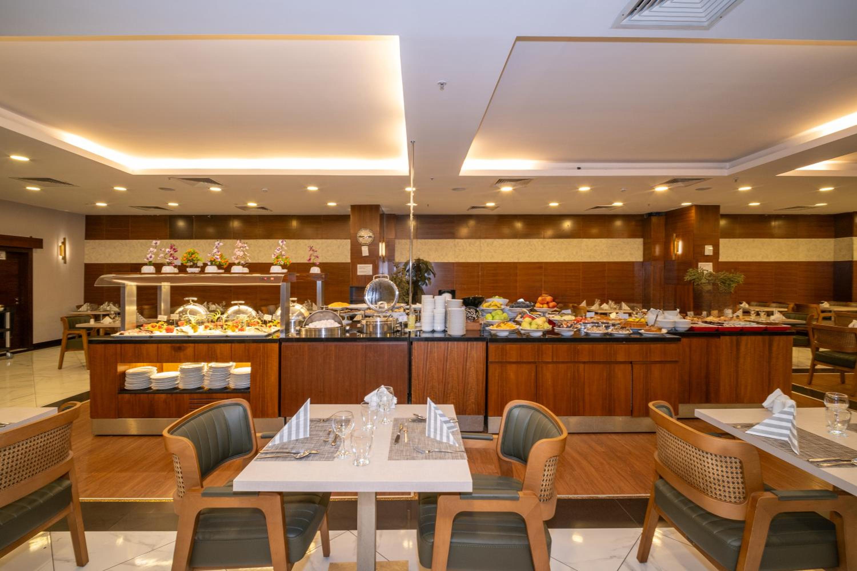Grand S Hotel