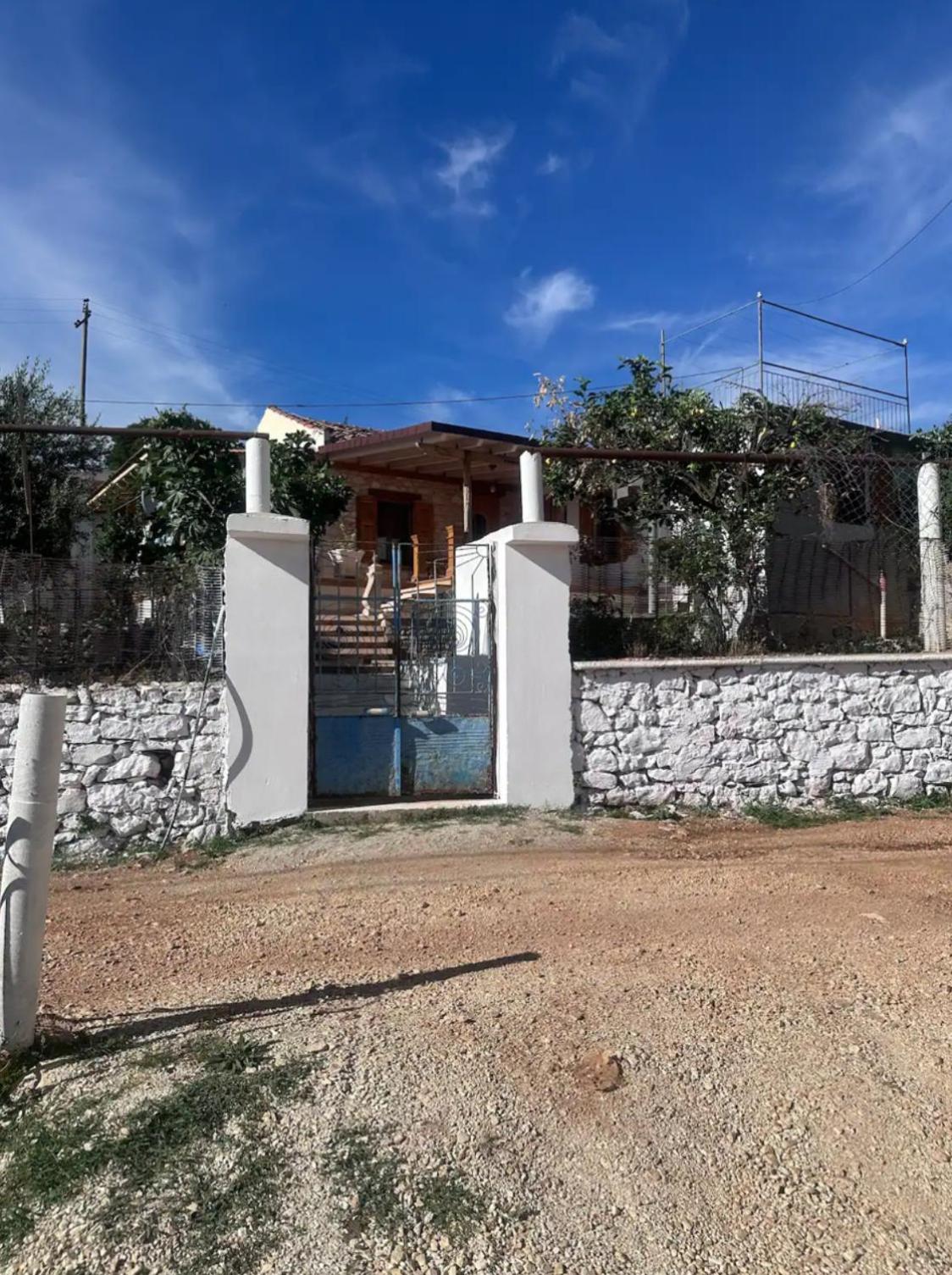 Adrianas Guest House photo 3