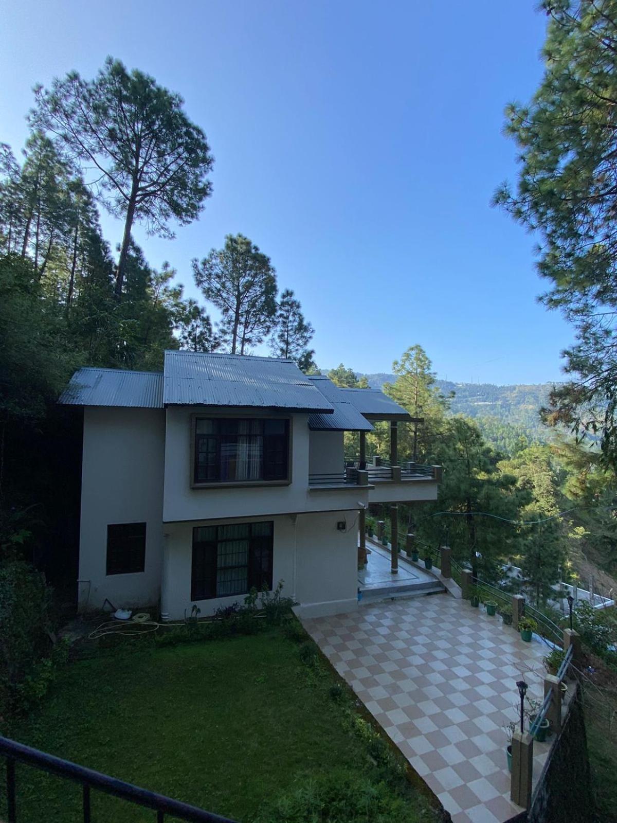 Woolley Villa view 3