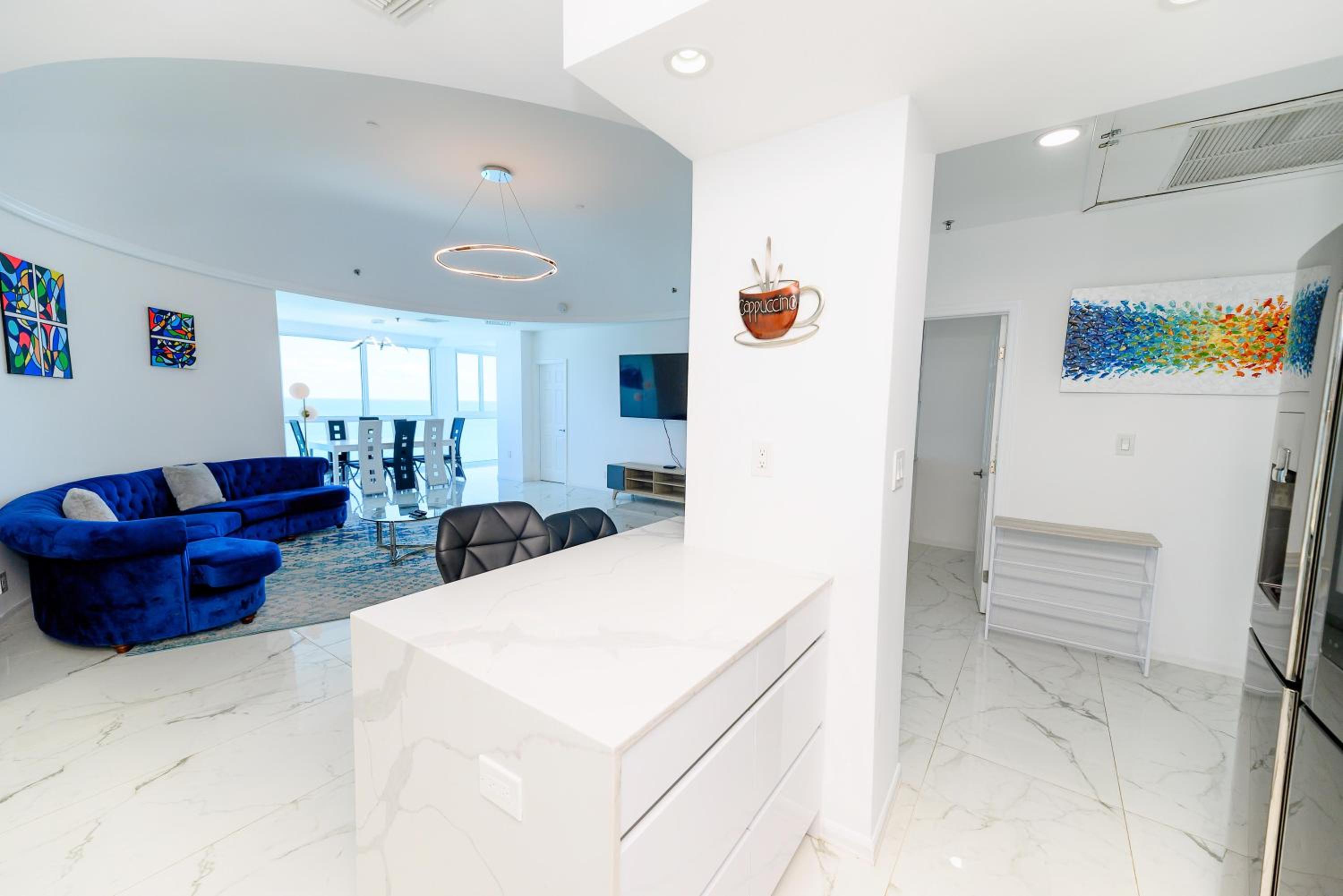 SeaStays-Miami Beach Apartments