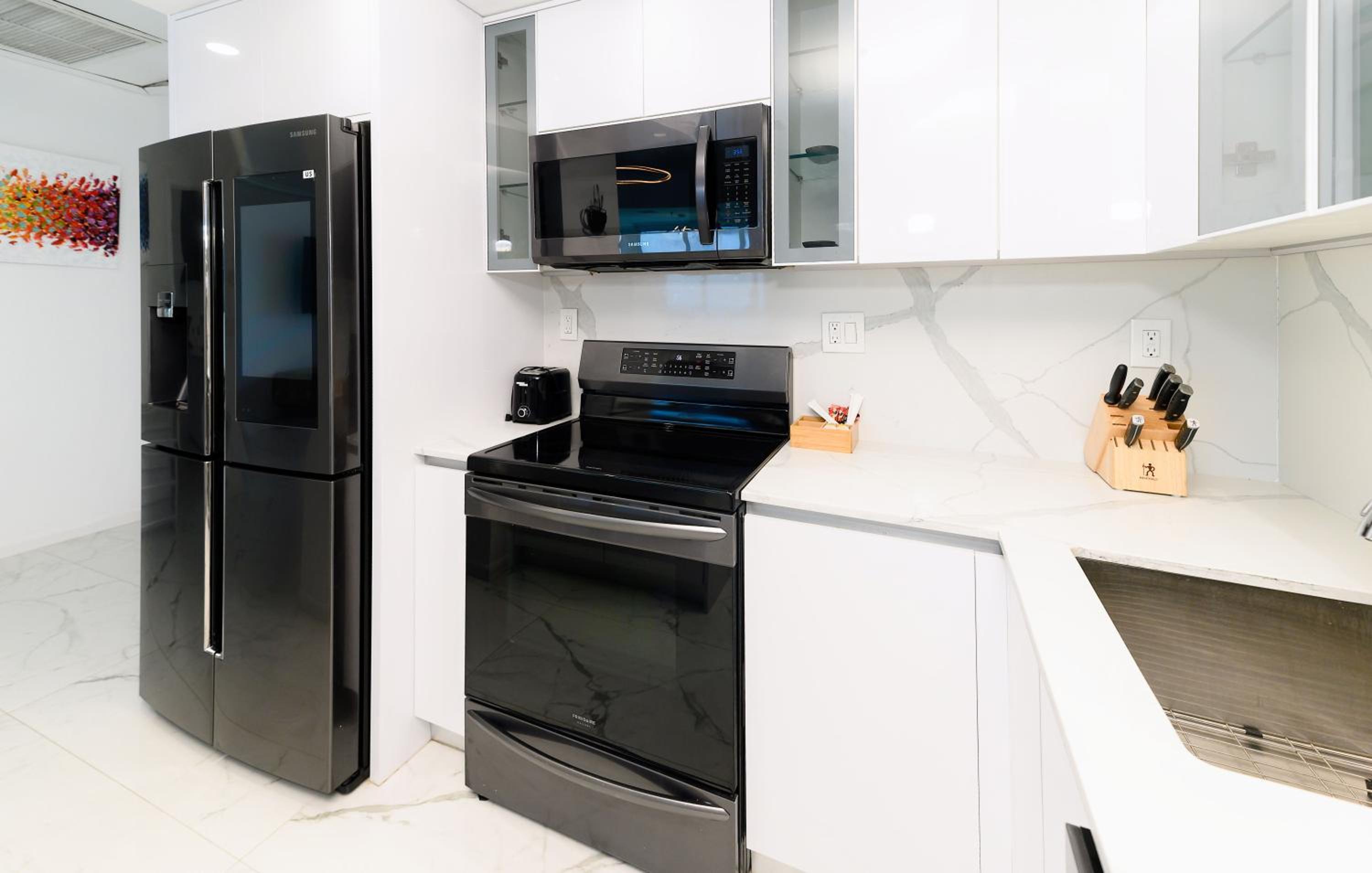 SeaStays-Miami Beach Apartments