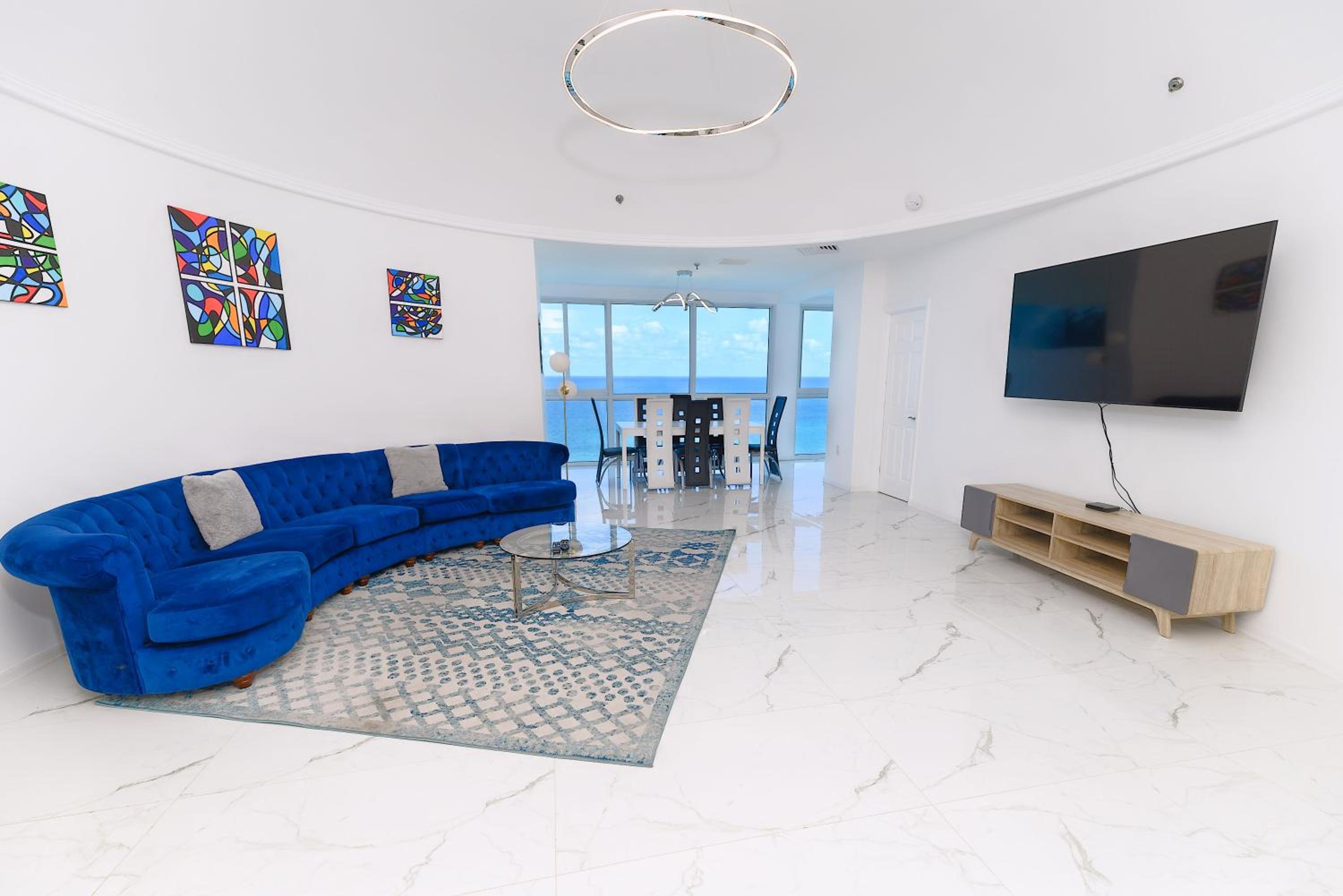 SeaStays-Miami Beach Apartments