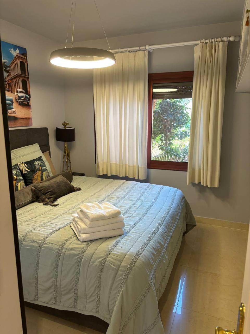 Marbella Bliss 2 Min to Alicate Beach and Pool in Residence