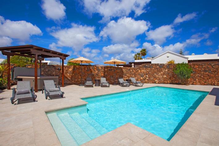 Adult only Villa Montana by Lanzarote Leisure Villas