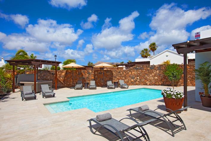 Adult only Villa Montana by Lanzarote Leisure Villas