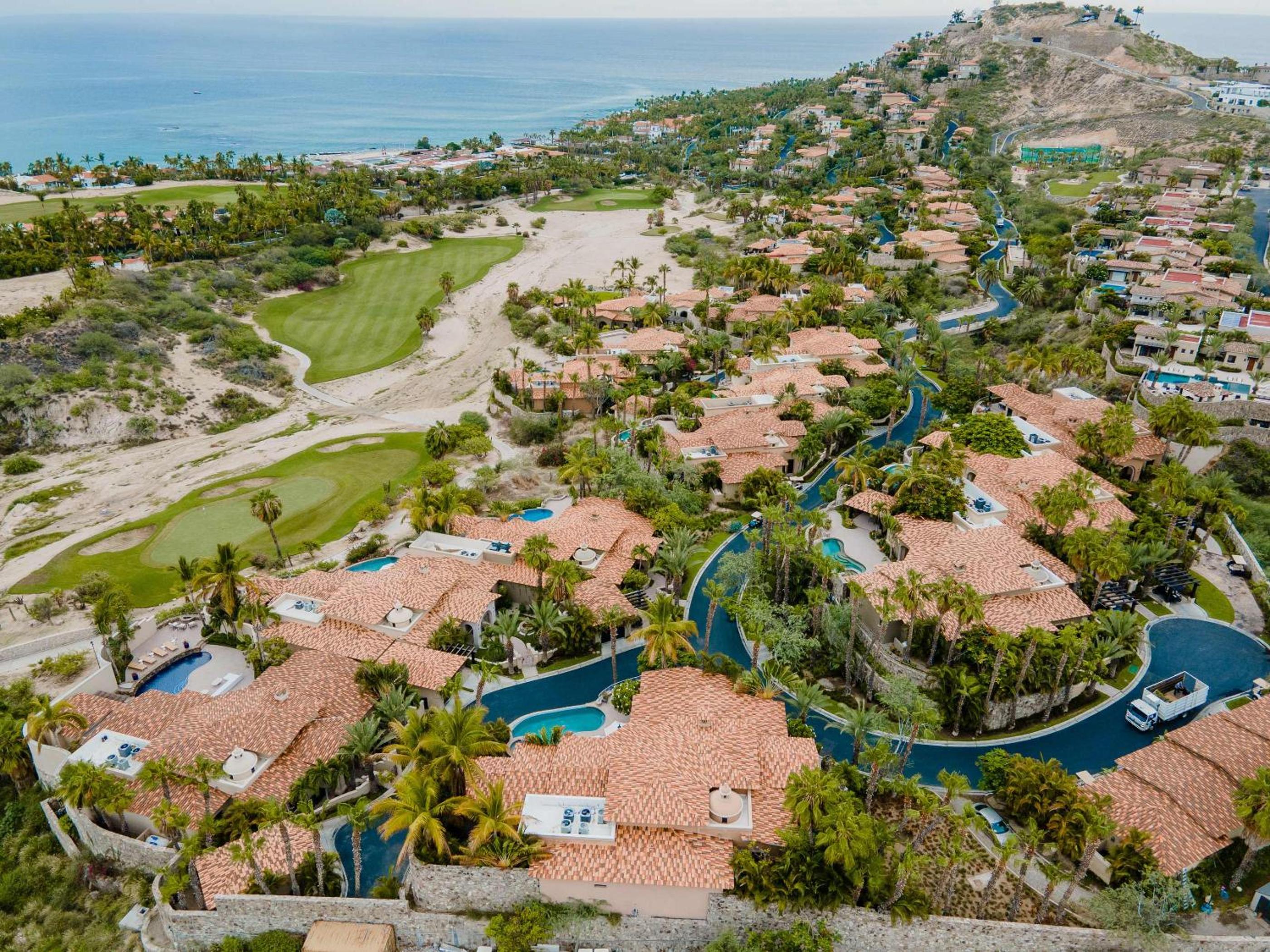 Stunning Villa Cielos - Close to the Beach view 3