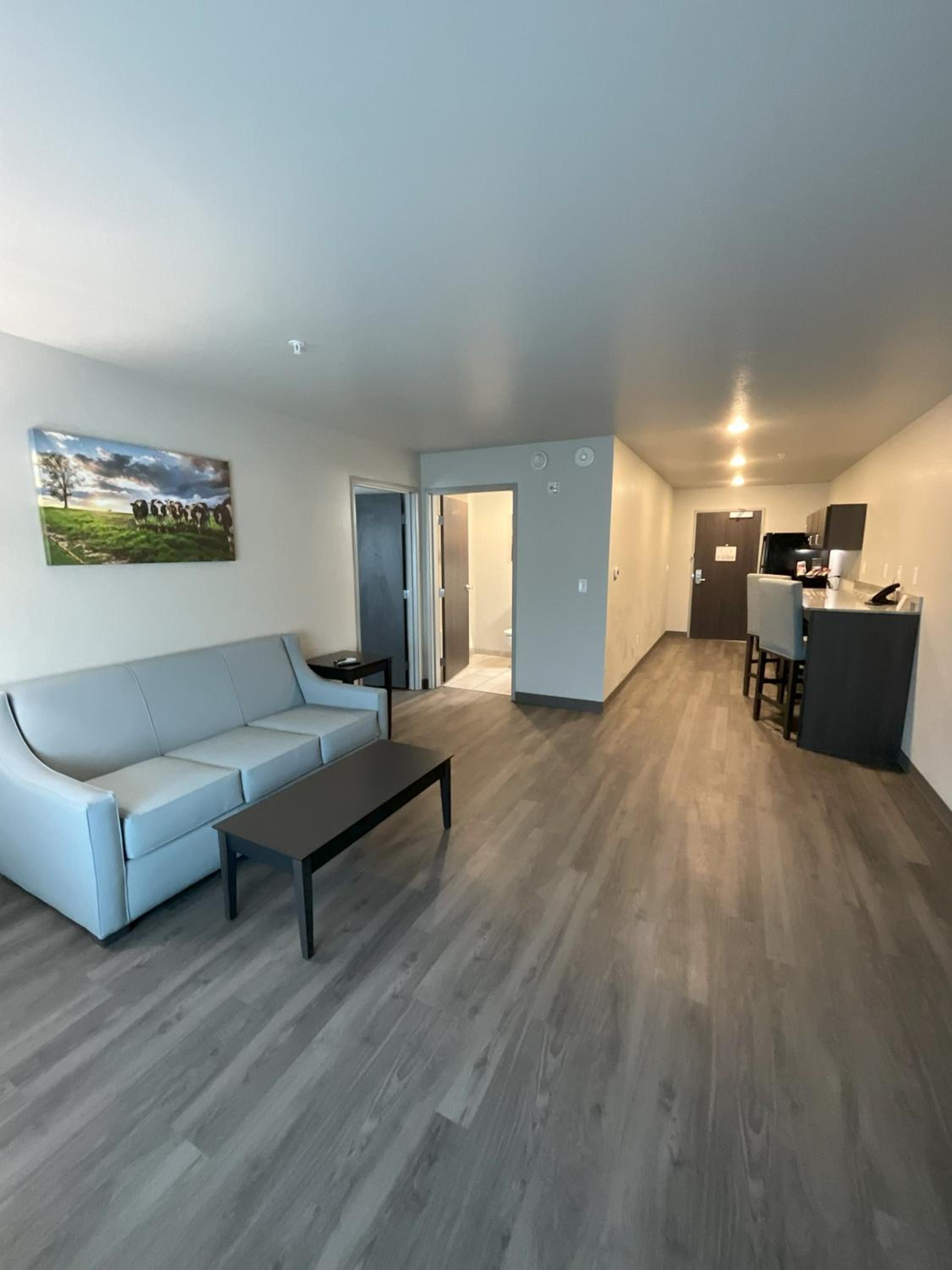 Riverstone Suites by Cobblestone Hotels - Chippewa Falls