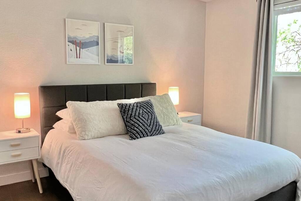 Bright Home - Huge Backyard 20 min - Denver & Boulder