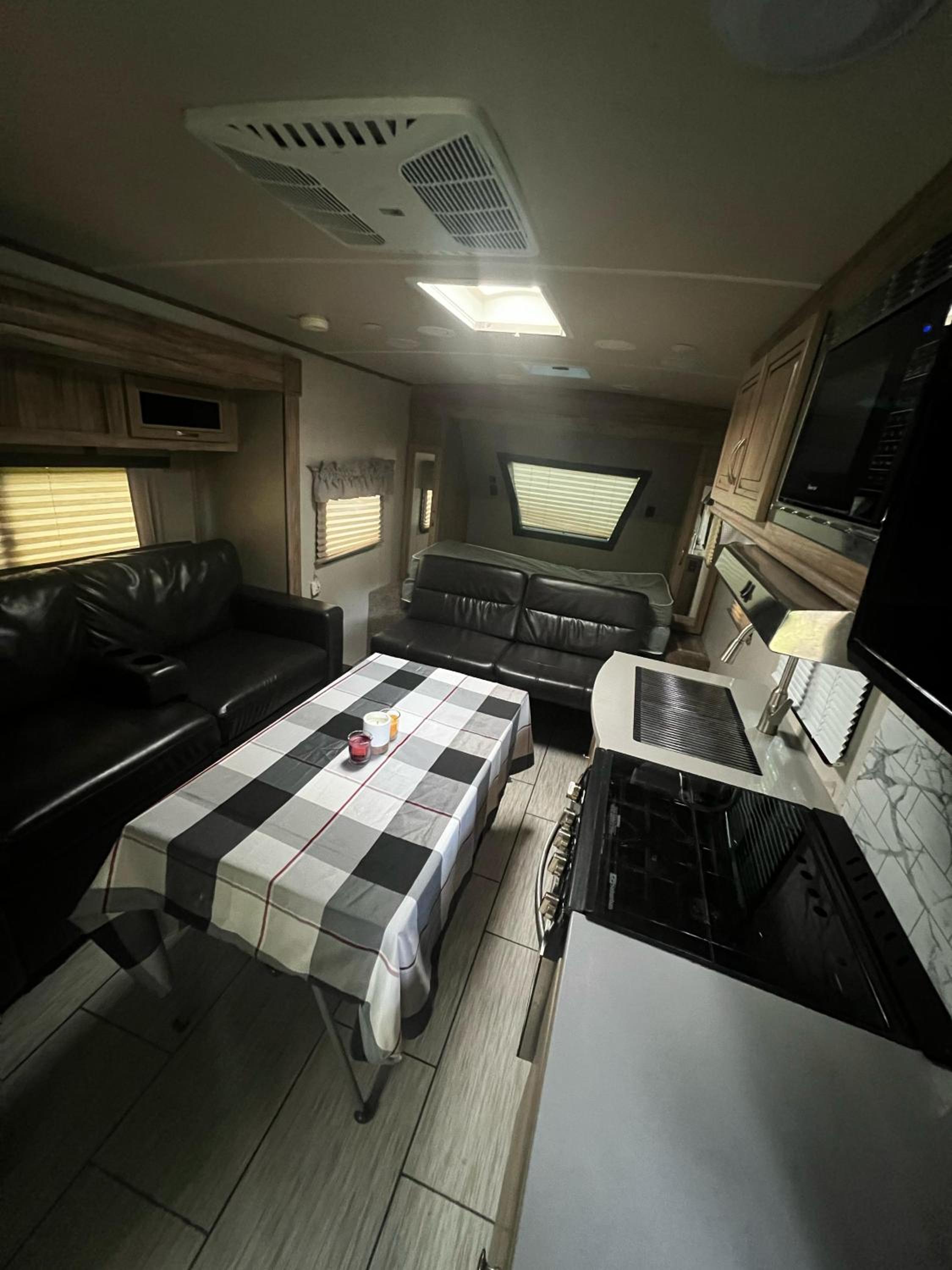 Mineral River Eco Caravan