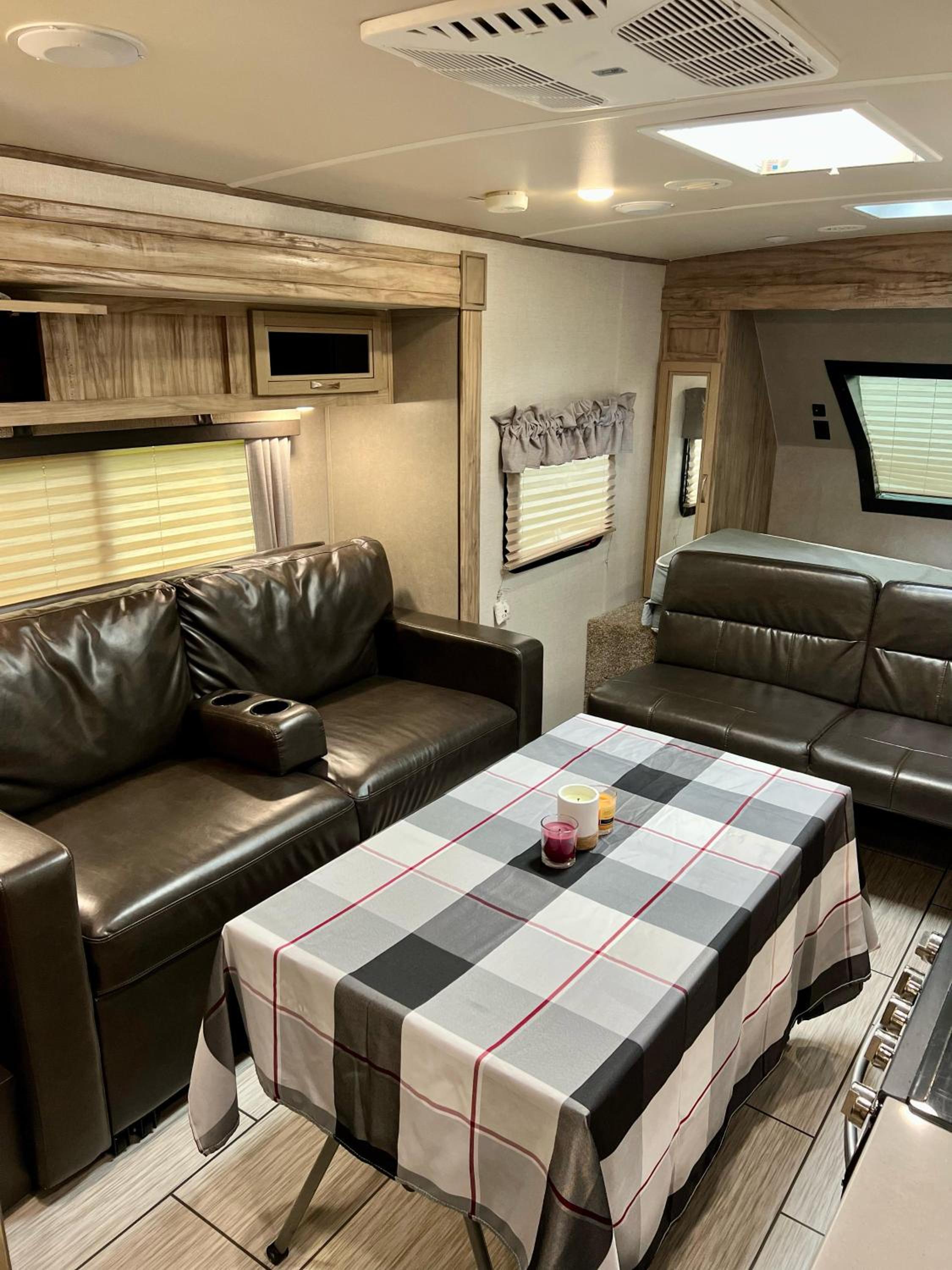 Mineral River Eco Caravan