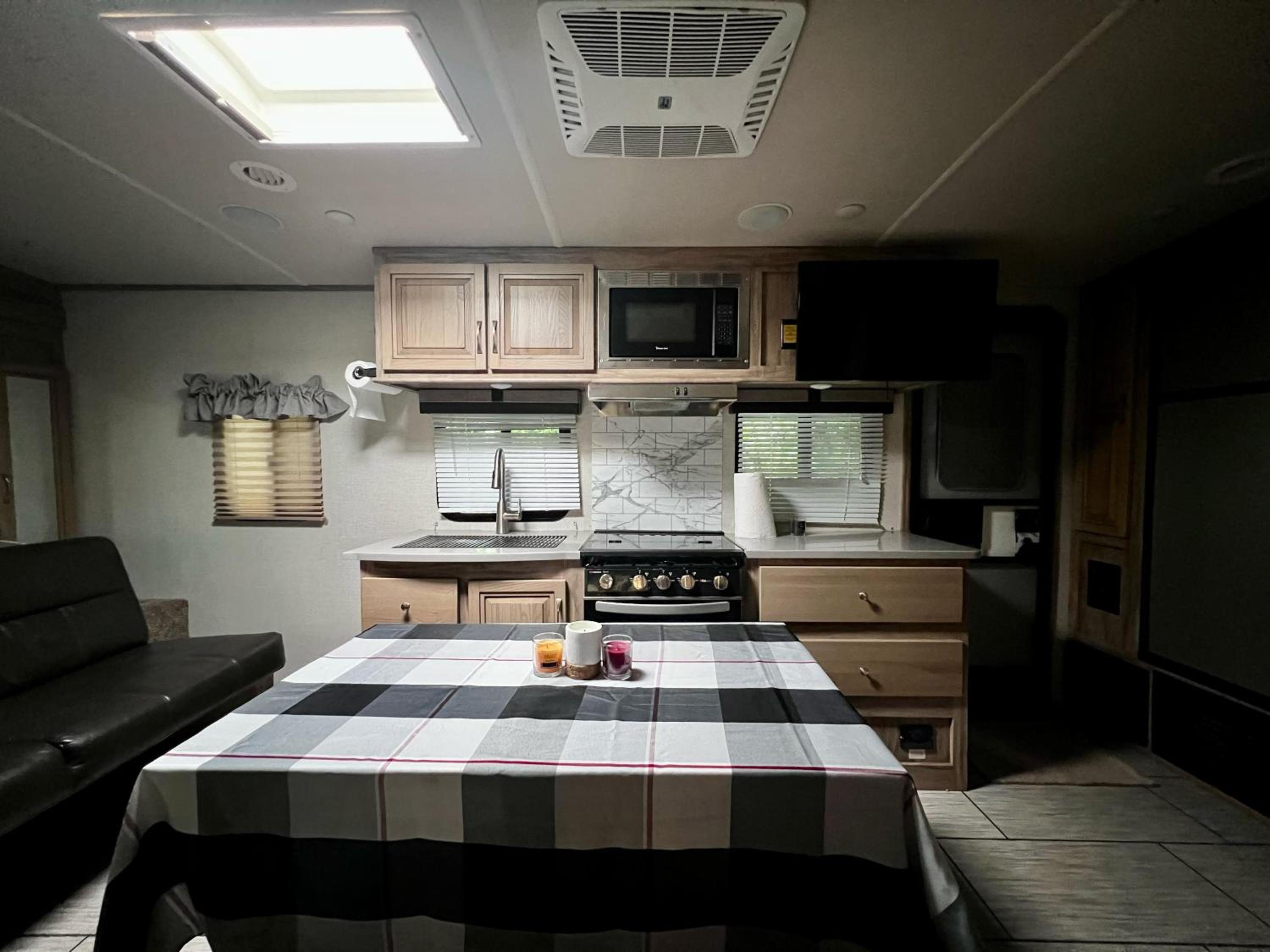 Mineral River Eco Caravan