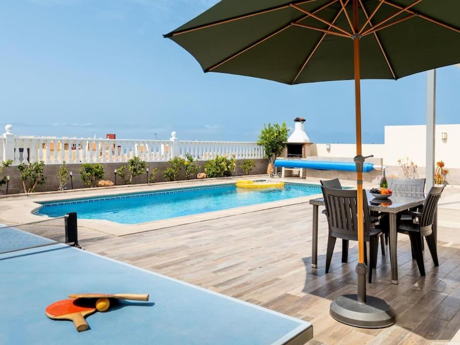 Stunning villa Mila in Madroñal, heated pool view 5