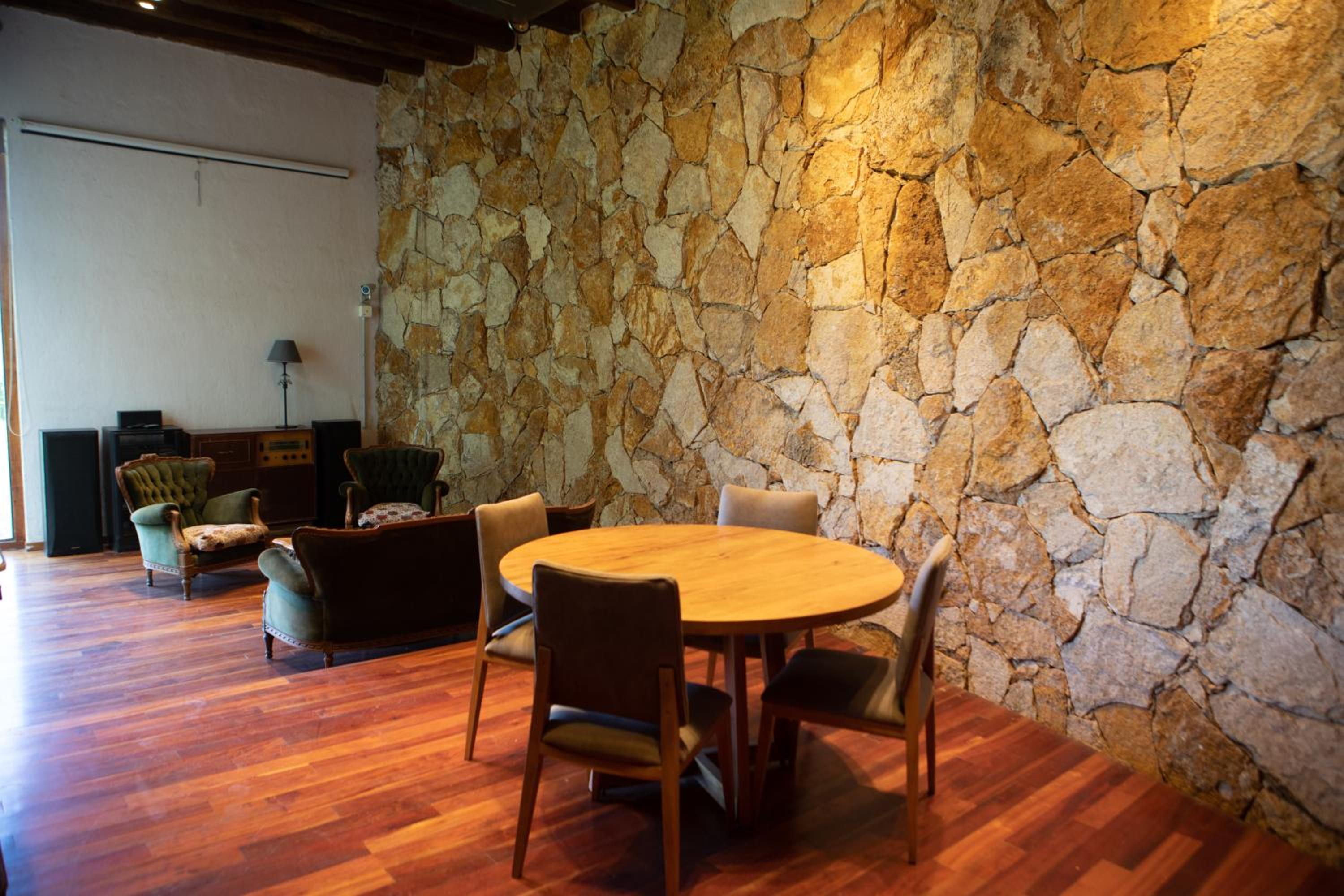 Stone Tiny Houses, relax en la tierra del Malbec