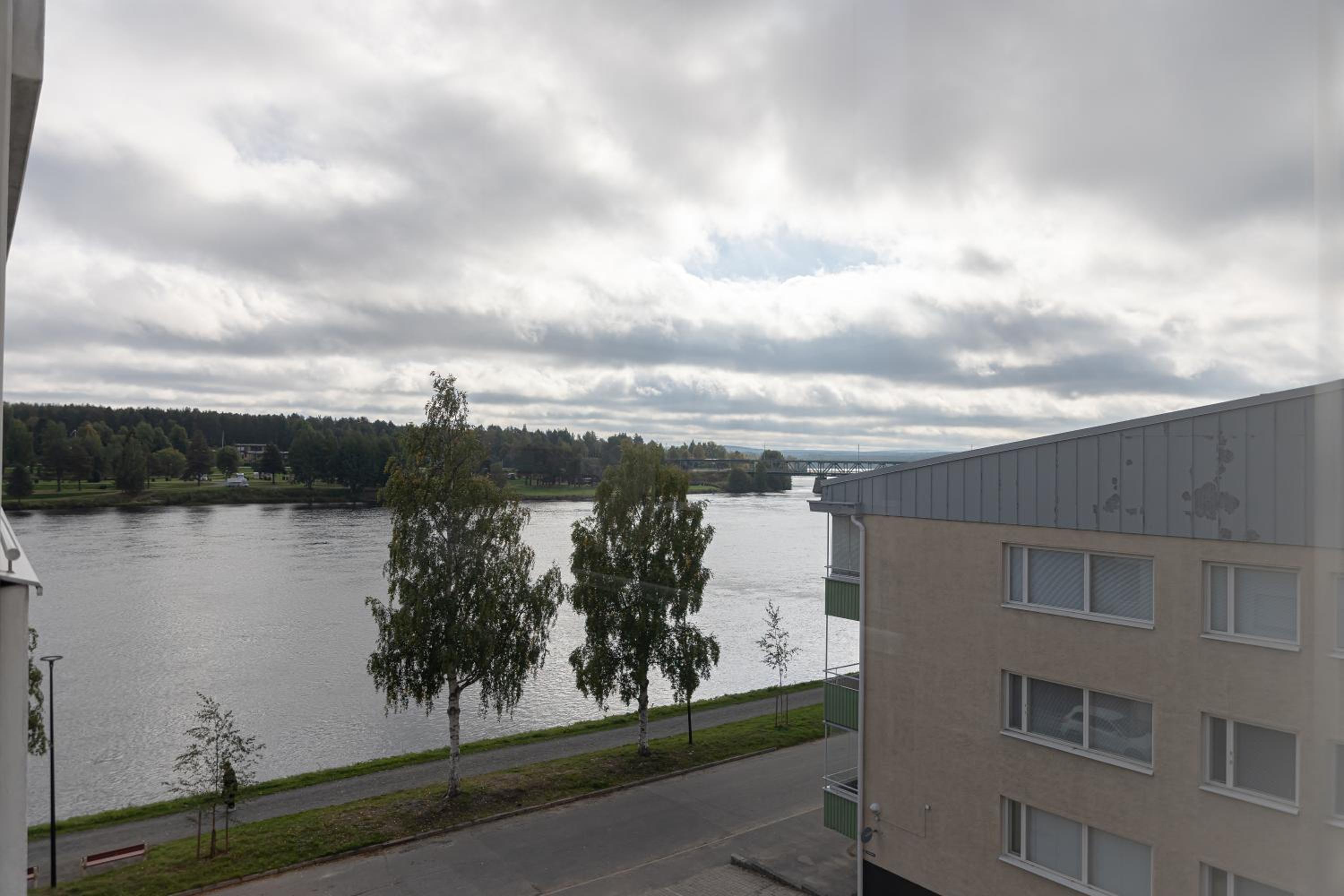 Riverside Suites by BookLapland