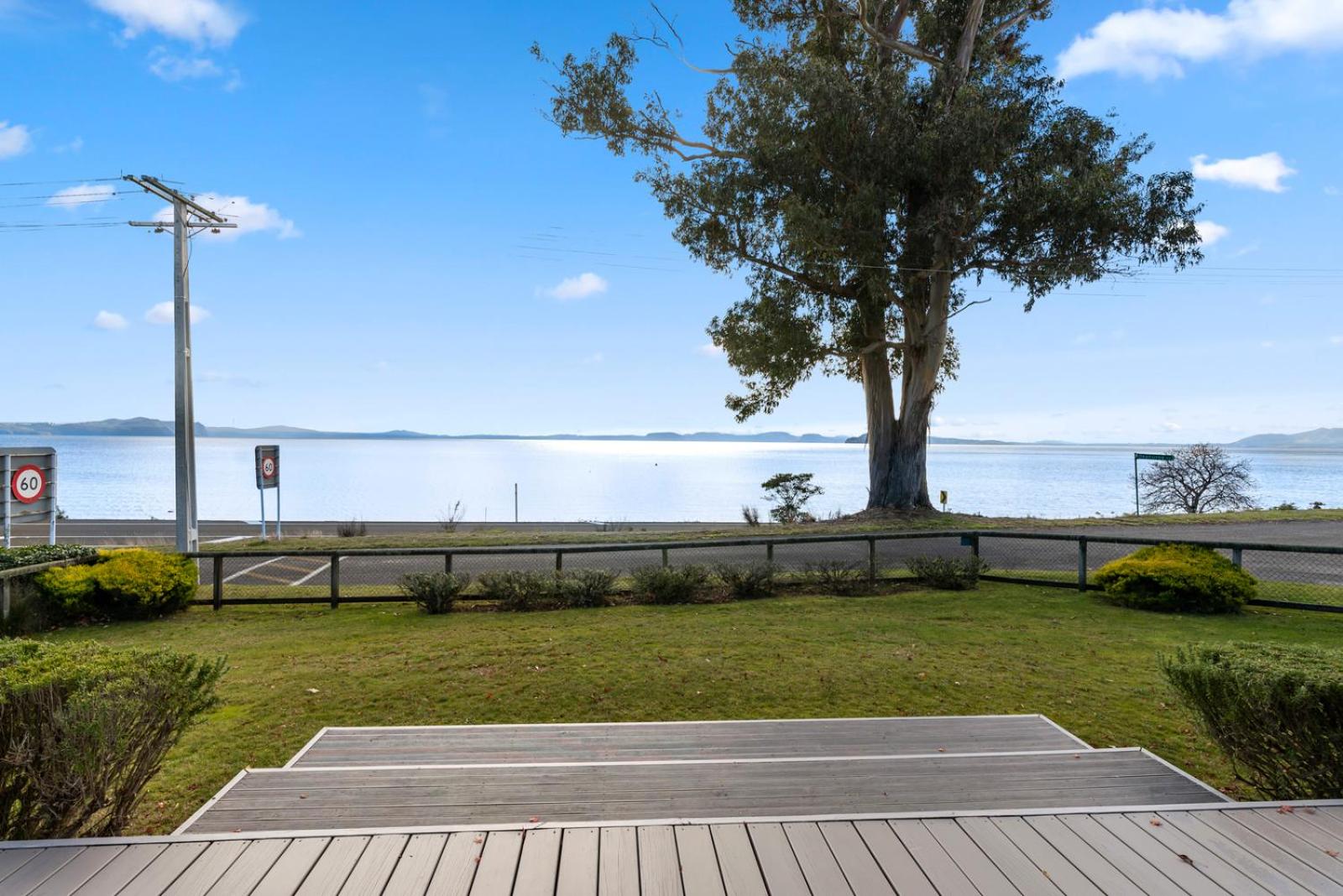 Waitetoko Waterfront - Waitetoko Holiday Home view 5