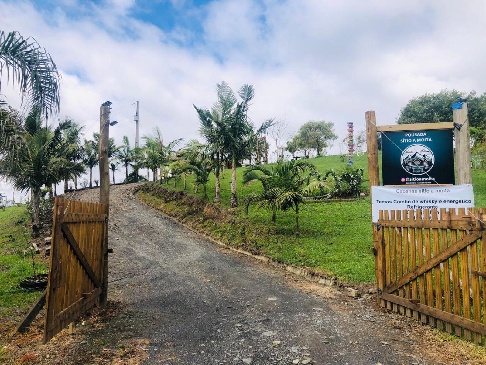 Sitio a Moita com Café, Almoço e Janta