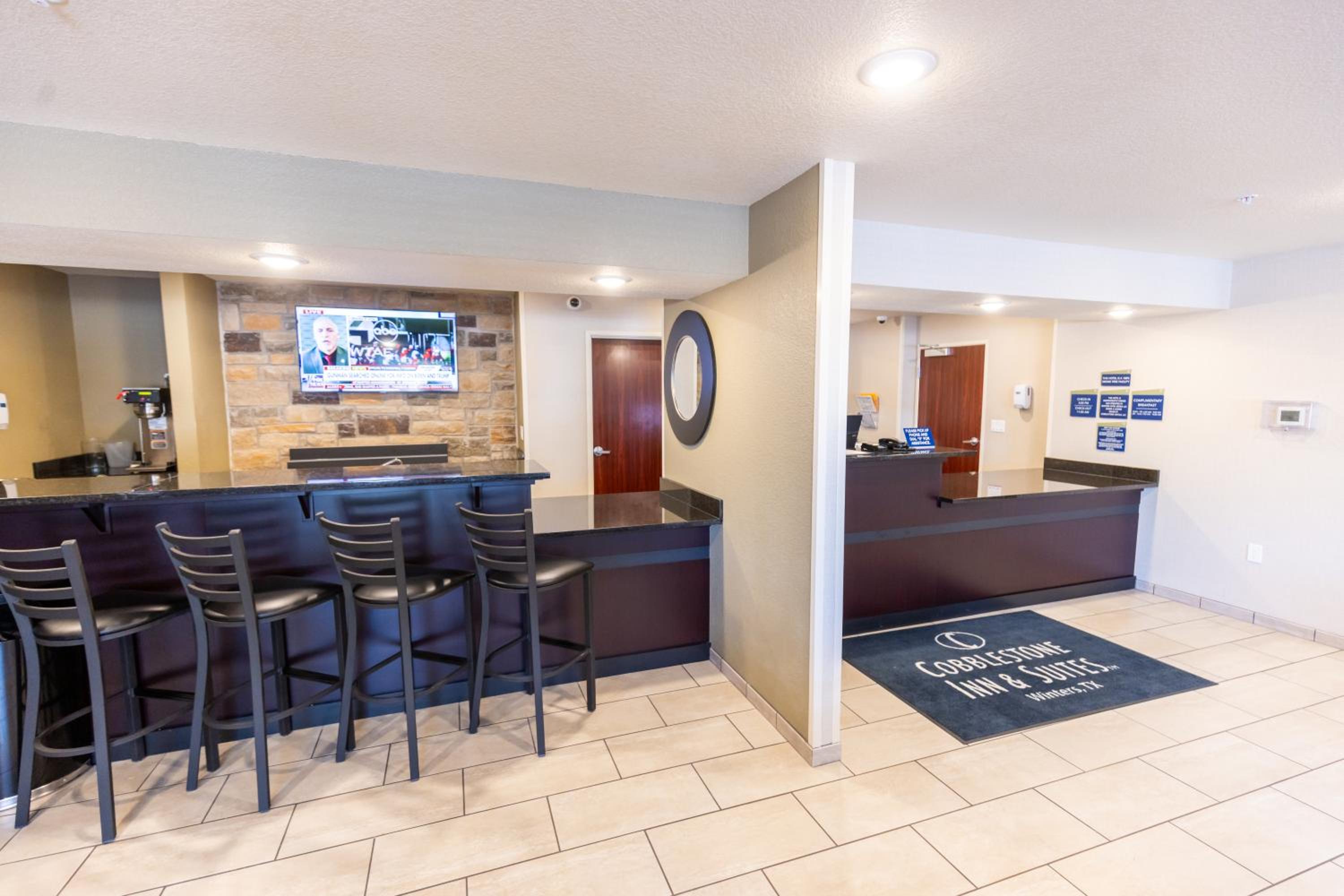 Cobblestone Inn & Suites - Winters view 4