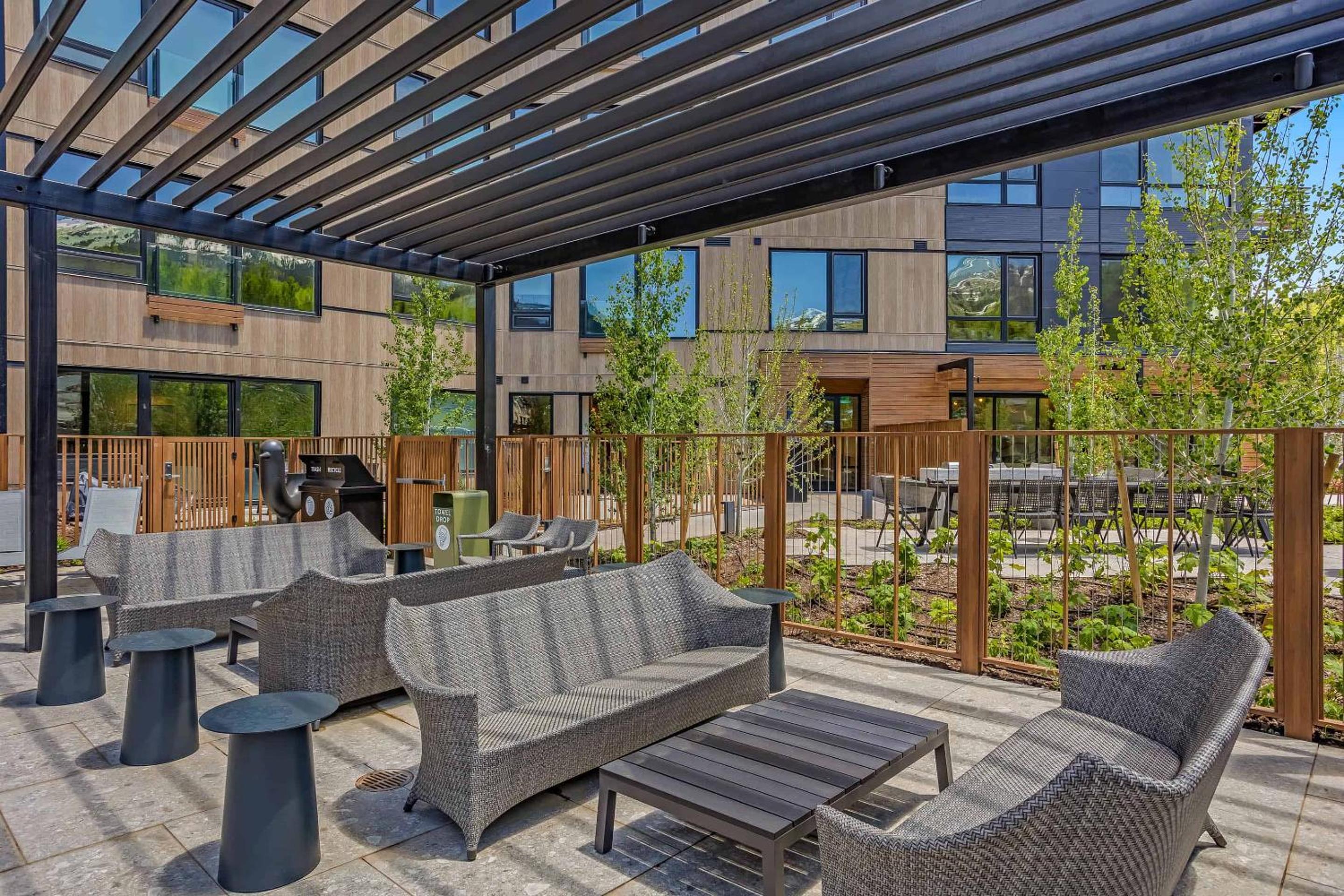 Electric Pass Lodge 606 by Snowmass Mountain Lodging view 3