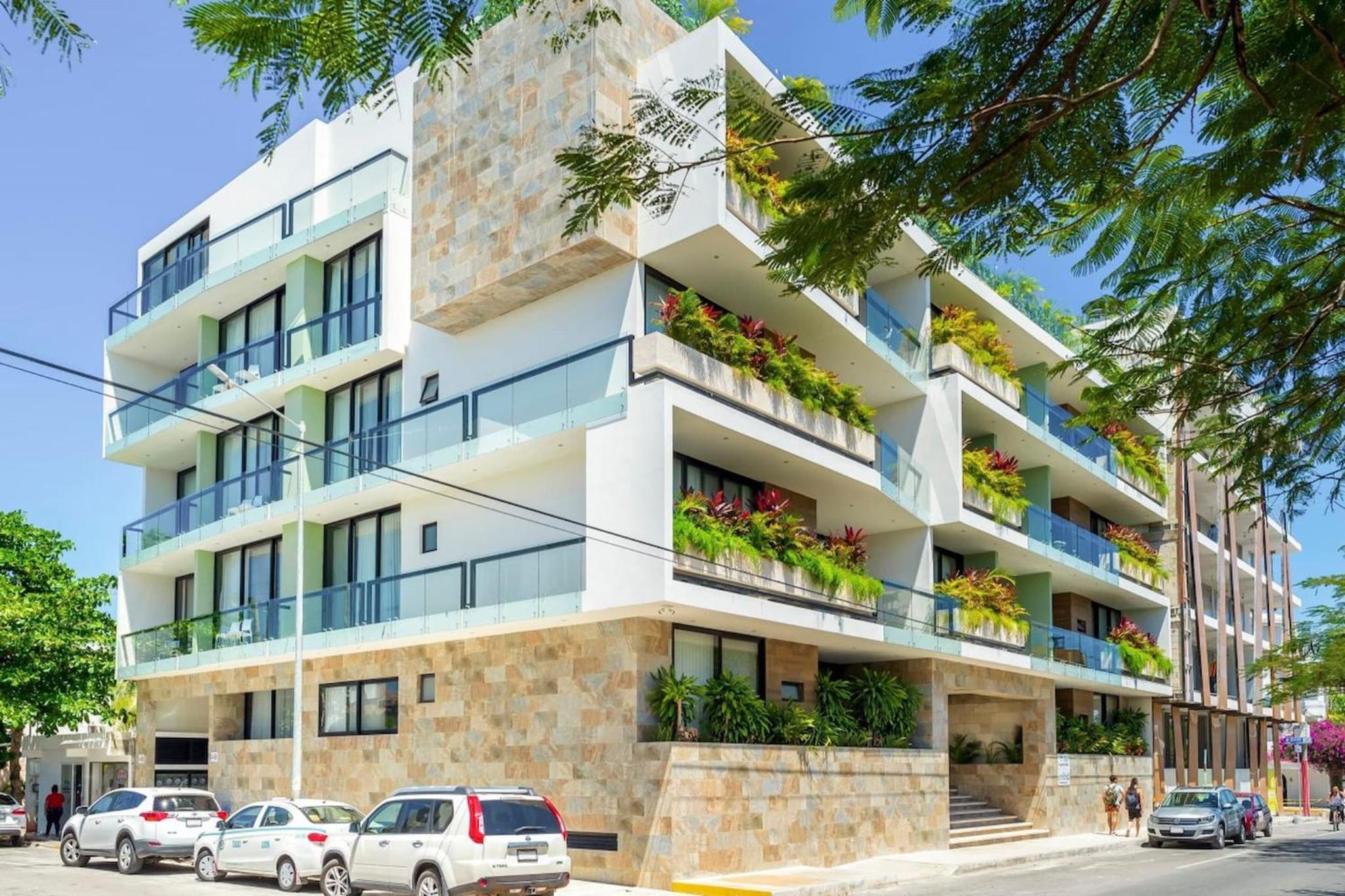 Hotel Opal Suites Apartments - Image 1