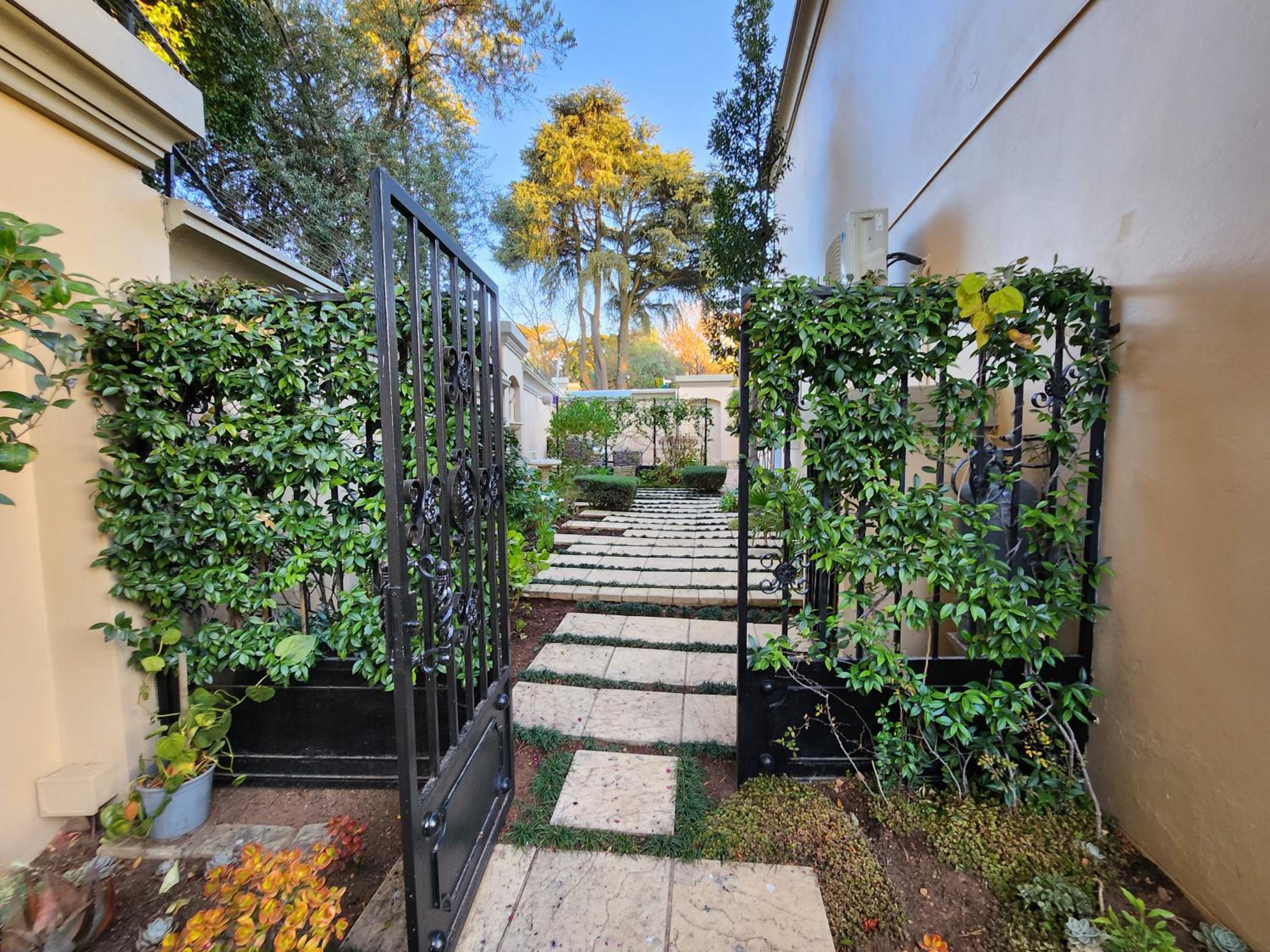 Mount Grand Boutique - 110 Mount Street