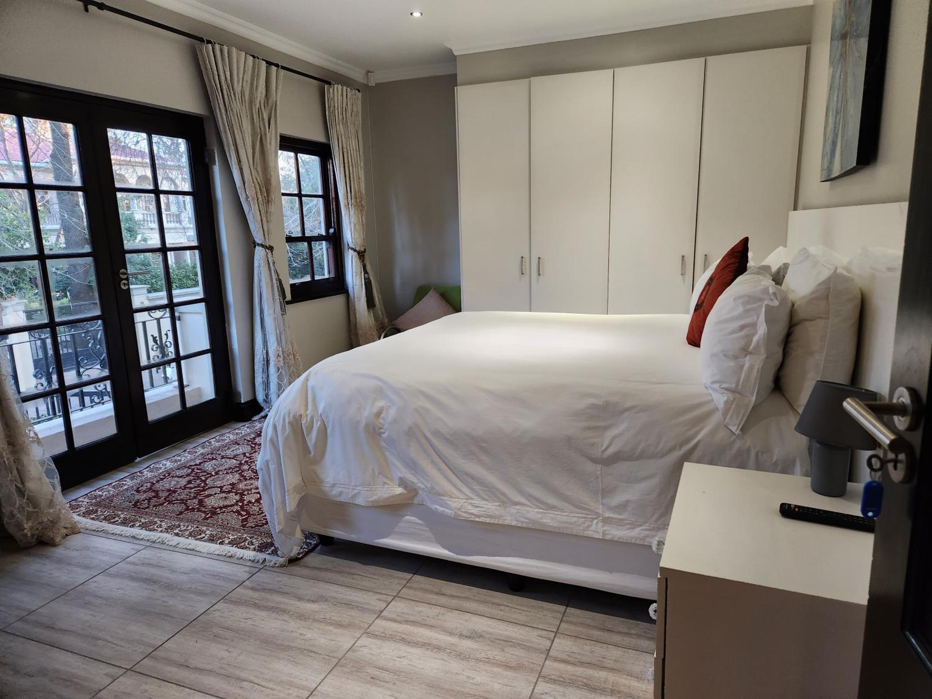 Mount Grand Boutique - 110 Mount Street