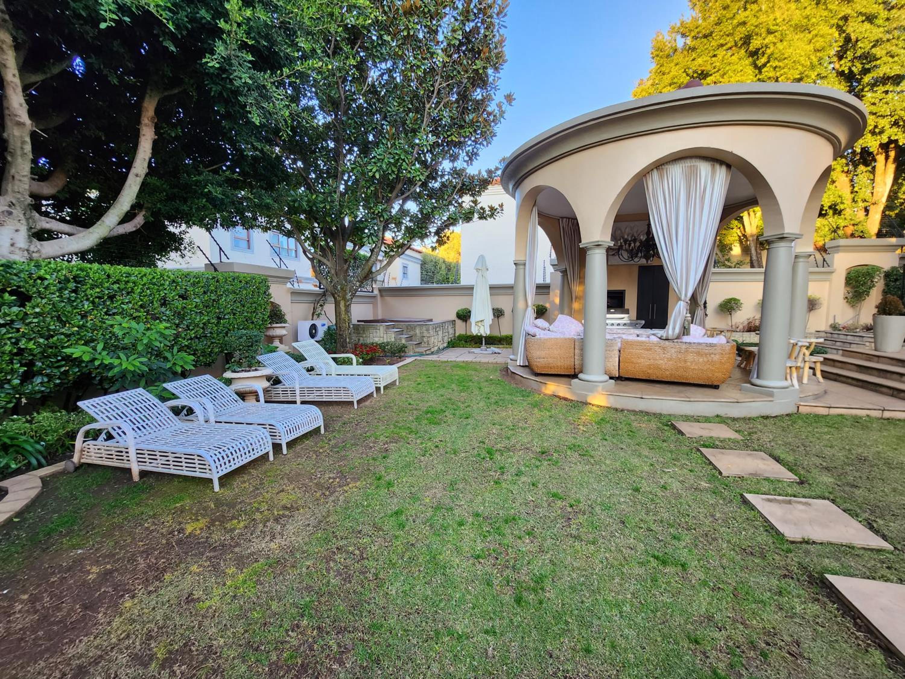 Mount Grand Boutique - 110 Mount Street