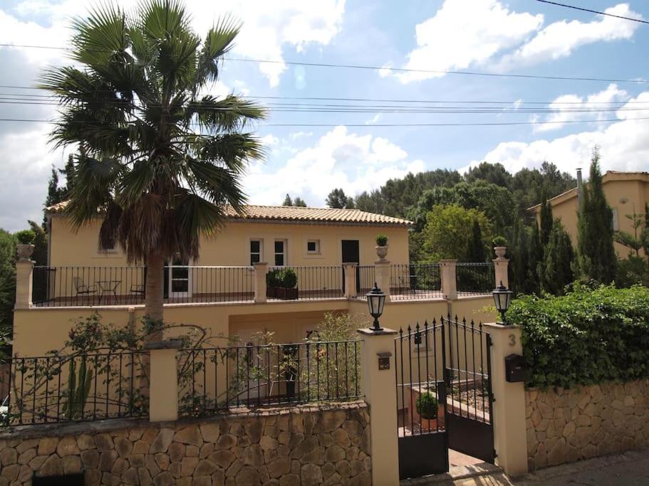 Villa in Nature with Yoga Room, Peace and Tranquility view 3