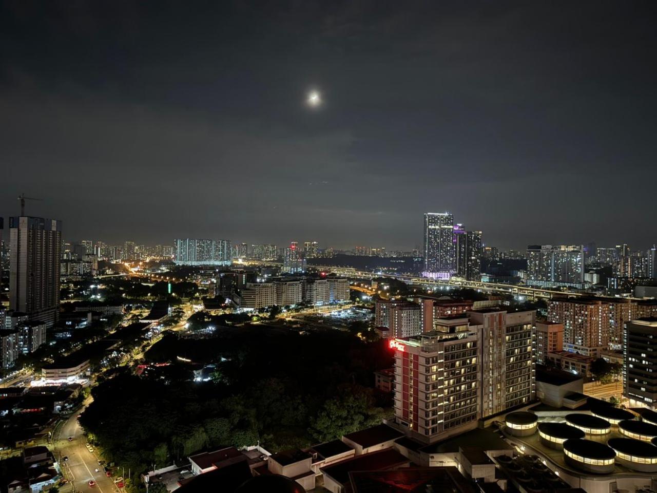 Una Serviced Apartment, Jalan Peel by Rverse Suite