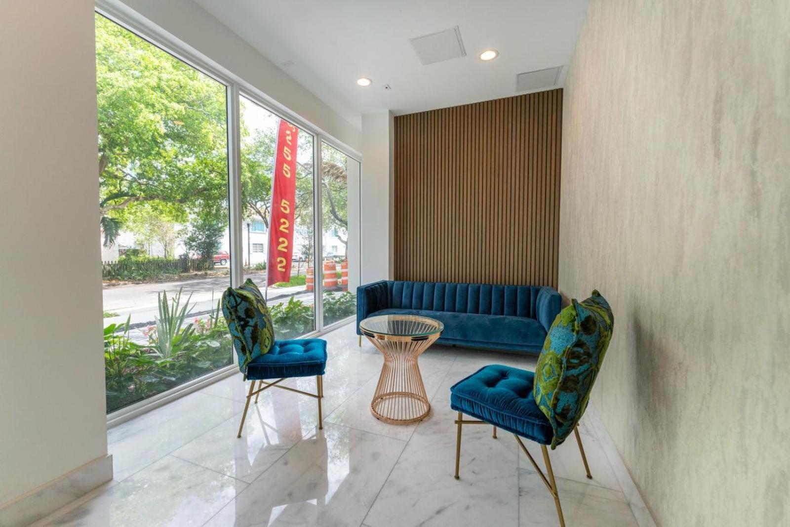 Lux 3BR City-View Retreat in Hollywood, 5th Floor