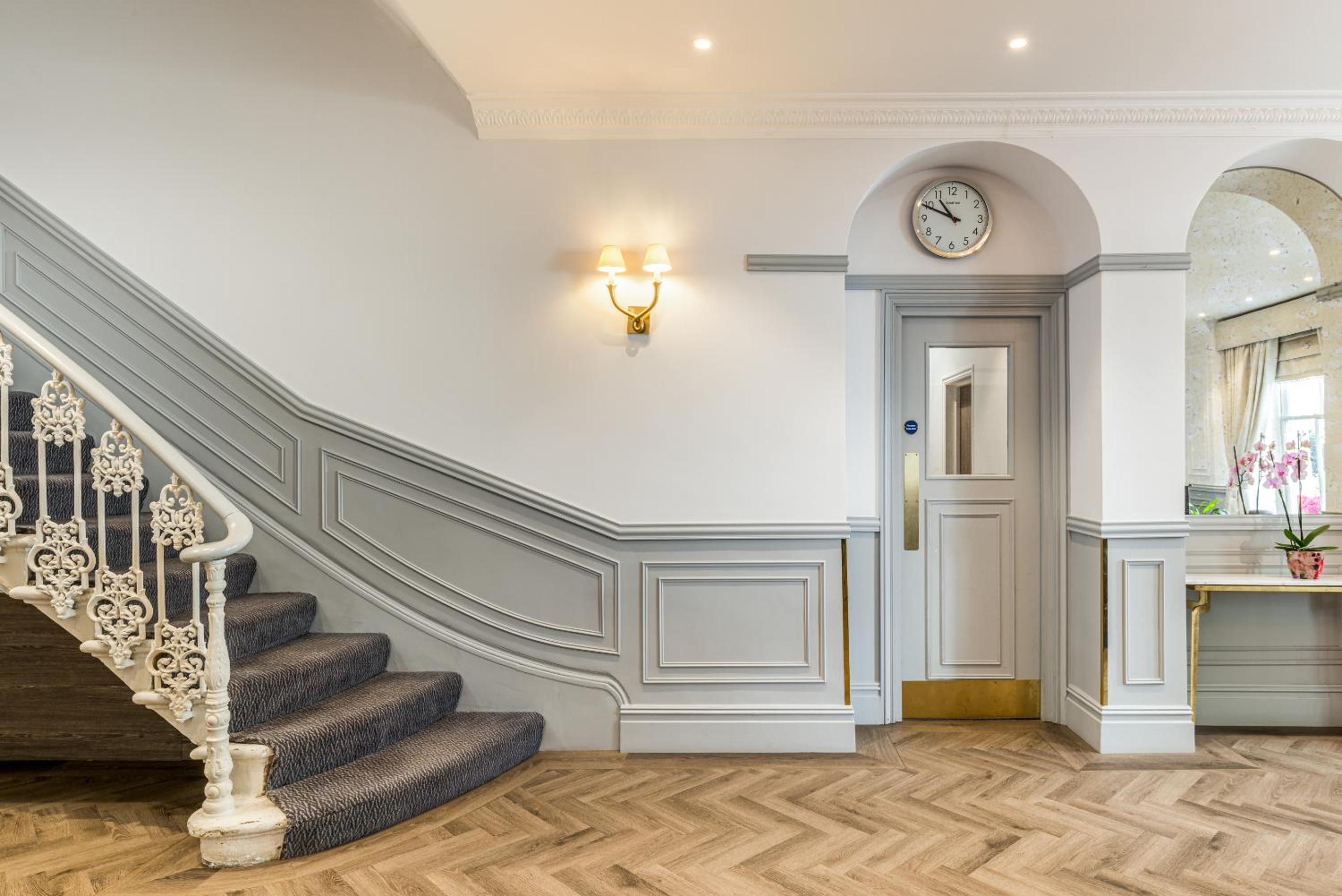 Princes Square Hotel photo 2