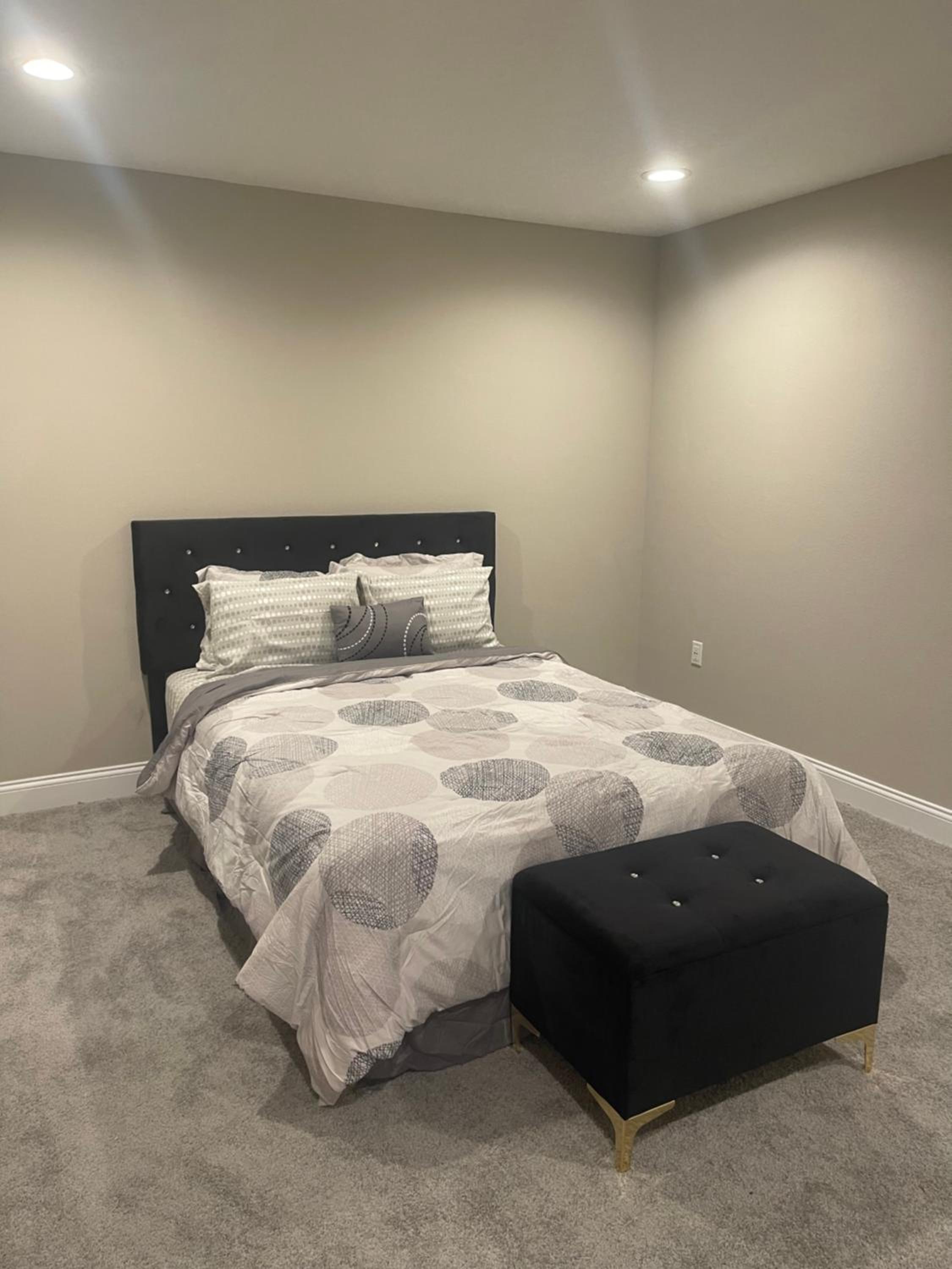 Cozy room close to Airport and all major attractions