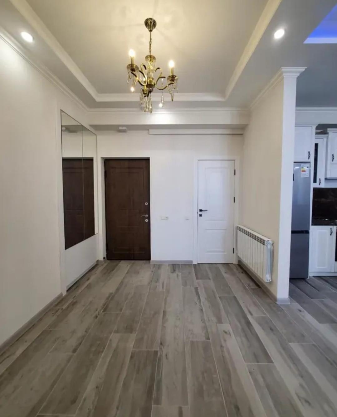Apartment in Yerevan on Arghutyan Street,Komitas
