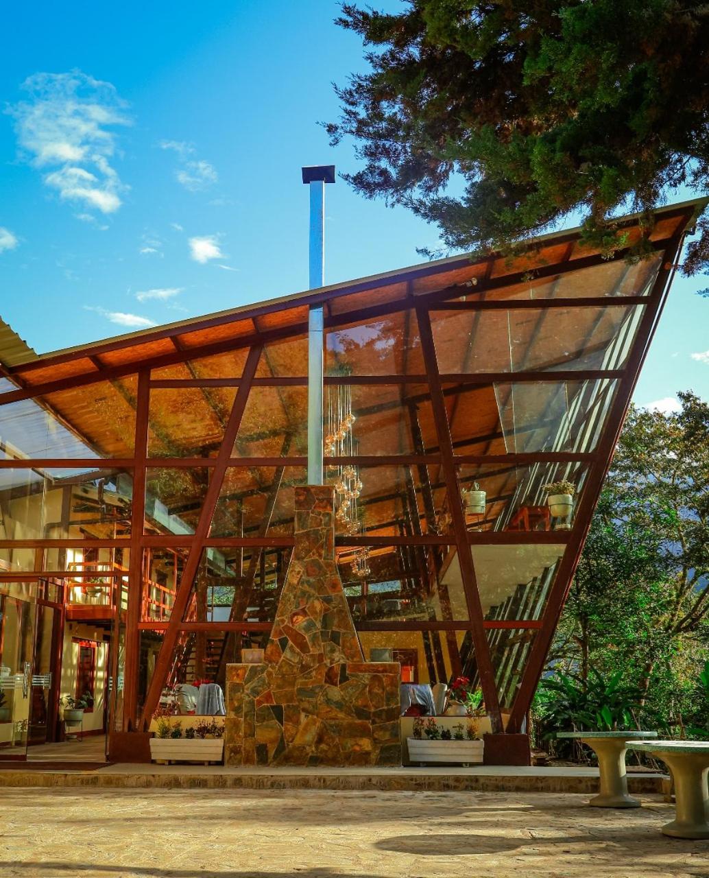 Cabaña Colgante en Ceja de Selva