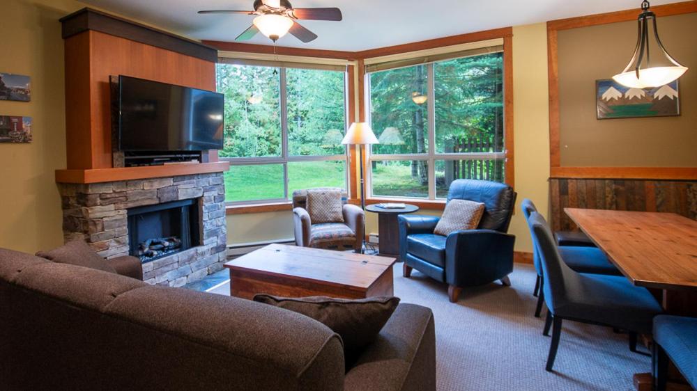 Timberline Lodges by Fernie Lodging Co - Image 5