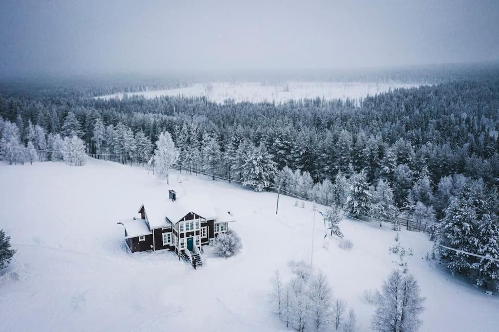 Forest Ranger's House, Authentic Lappish atmosphere