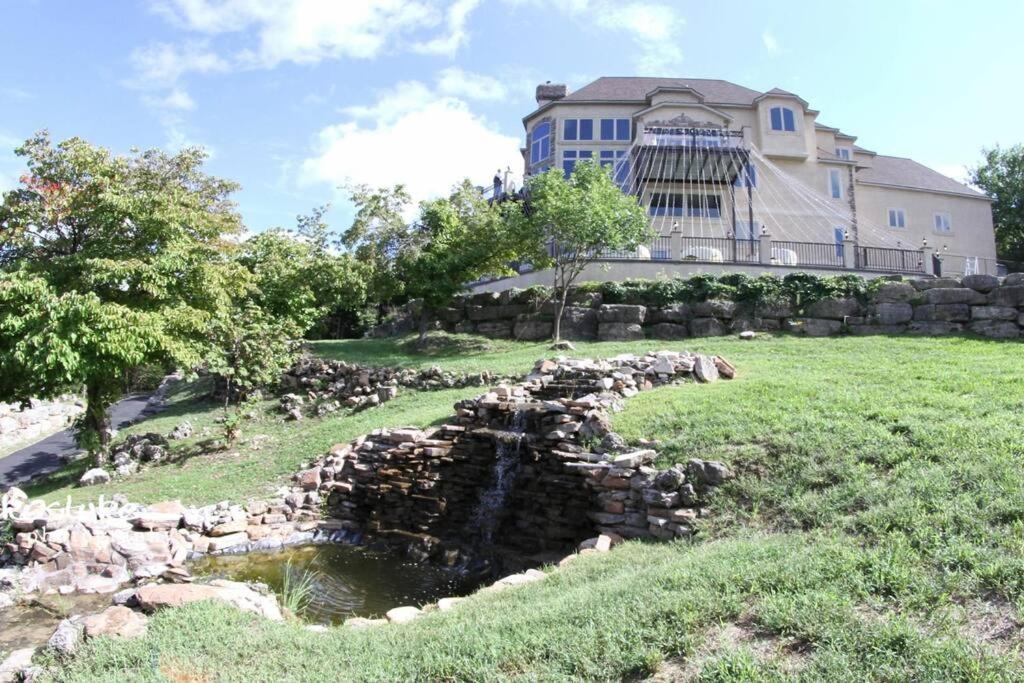 Old Kinderhook Castle