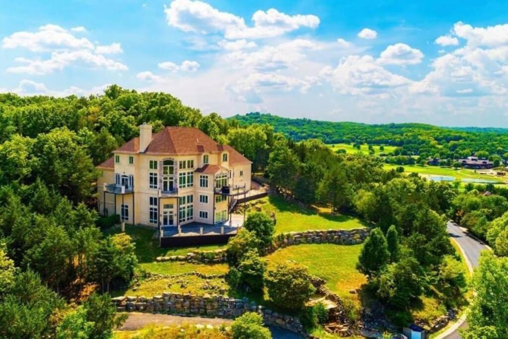 Old Kinderhook Castle