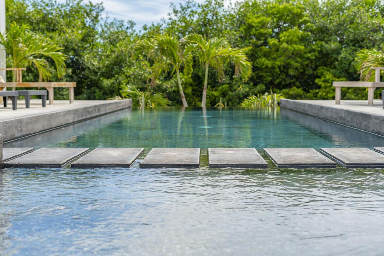 Blue Oasis and Pool Club at Mahogany Bay