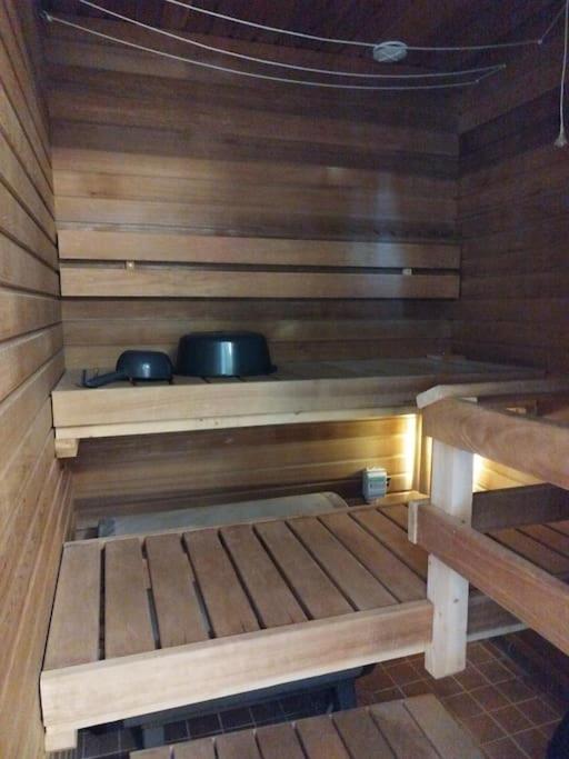 SAGA Modern Apartment with 24-7 Check-in view 2