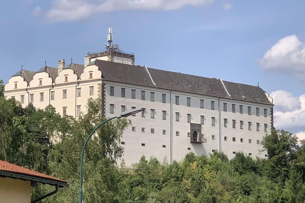 Idyllisches Landhaus mit Garten nahe Stadtplatz