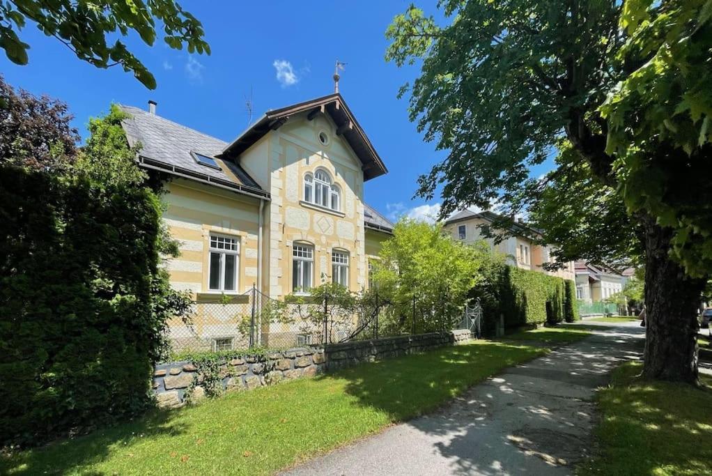 Idyllisches Landhaus mit Garten nahe Stadtplatz