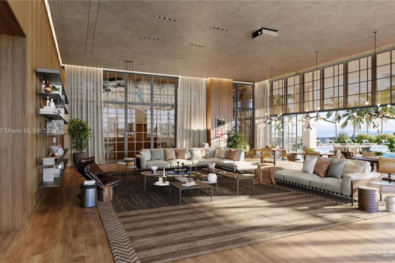 2 bedroom Condo at Gale Downtown Pool Gym SPA