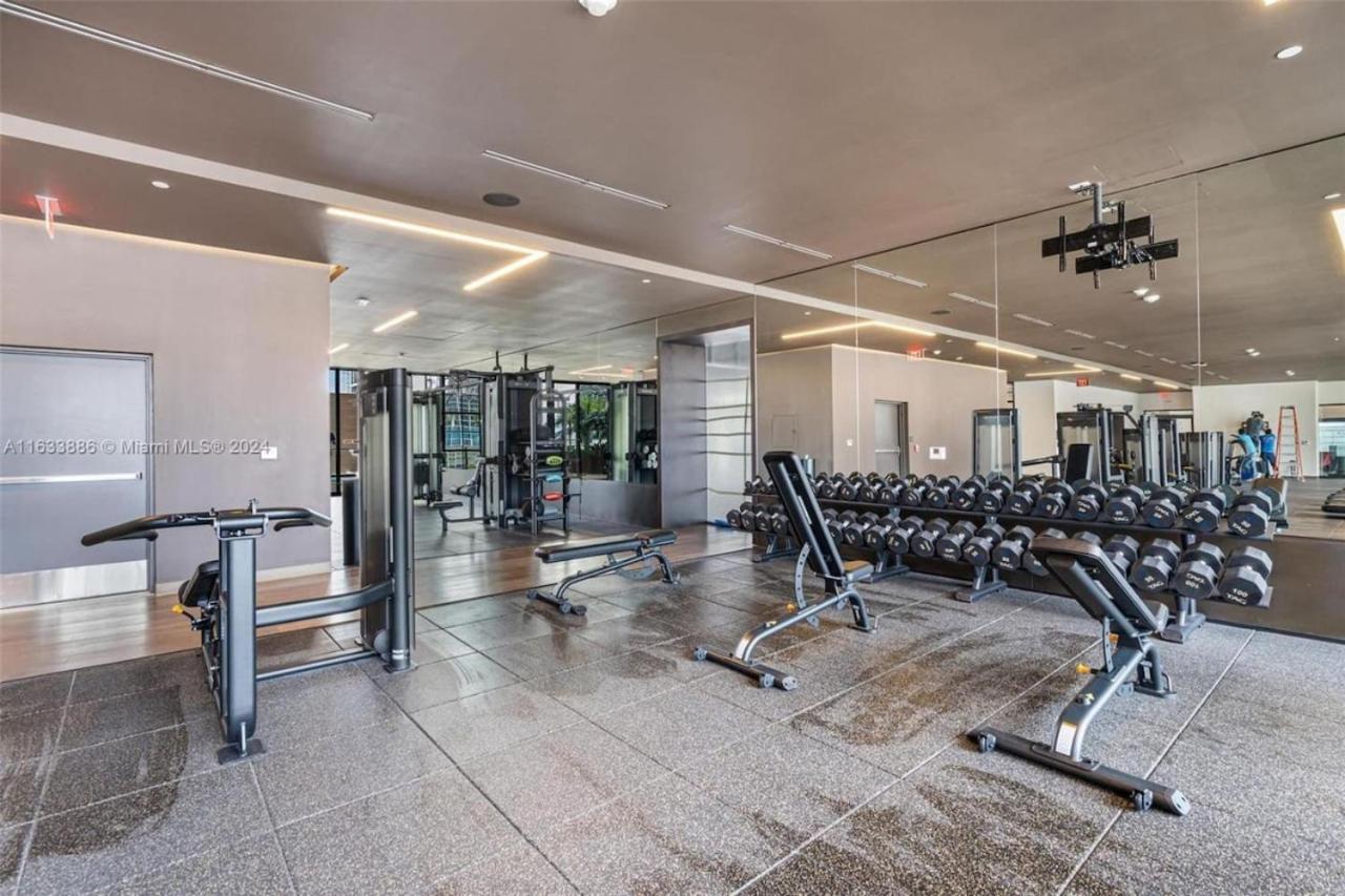 2 bedroom Condo at Gale Downtown Pool Gym SPA