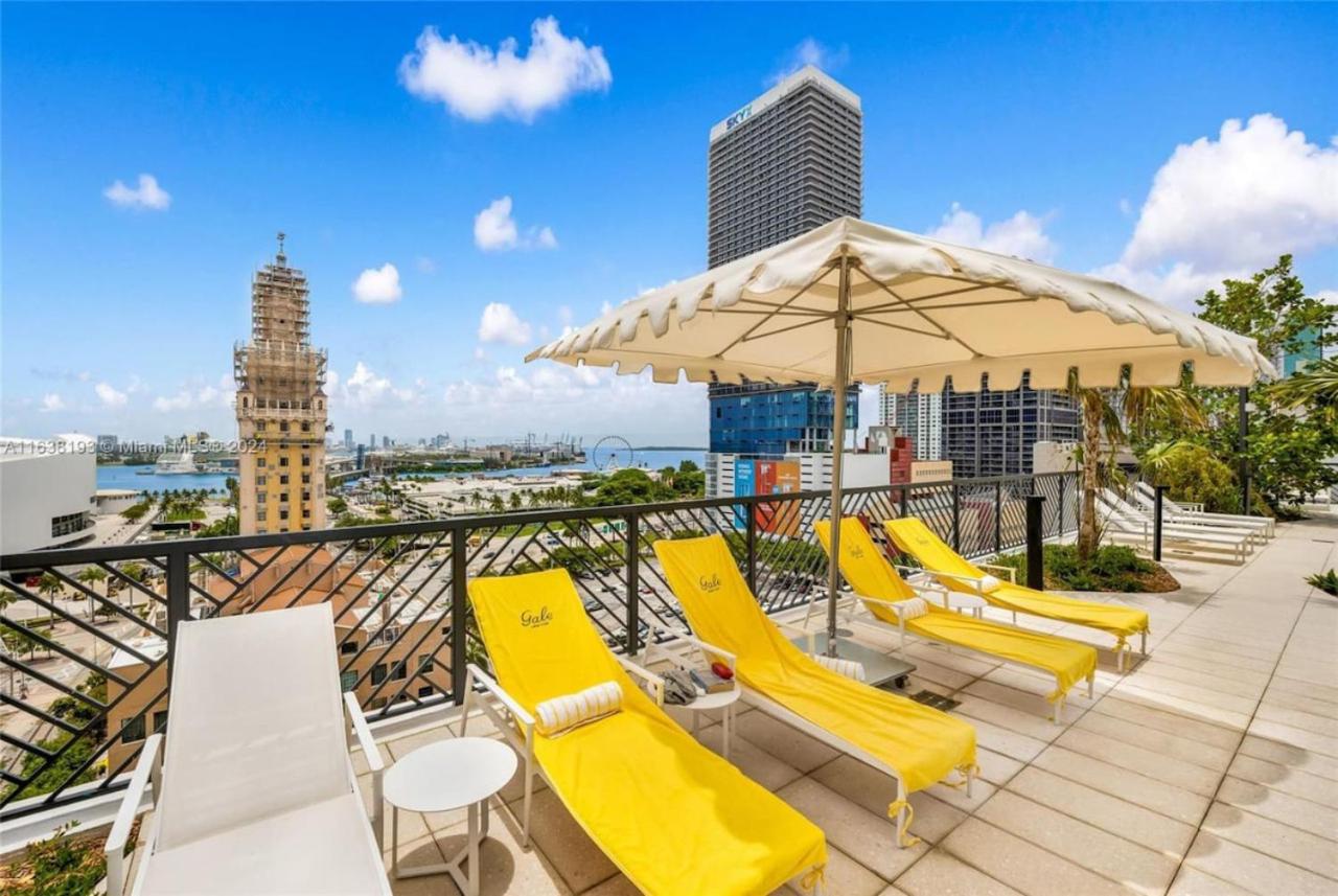 2 bedroom Condo at Gale Downtown Pool Gym SPA
