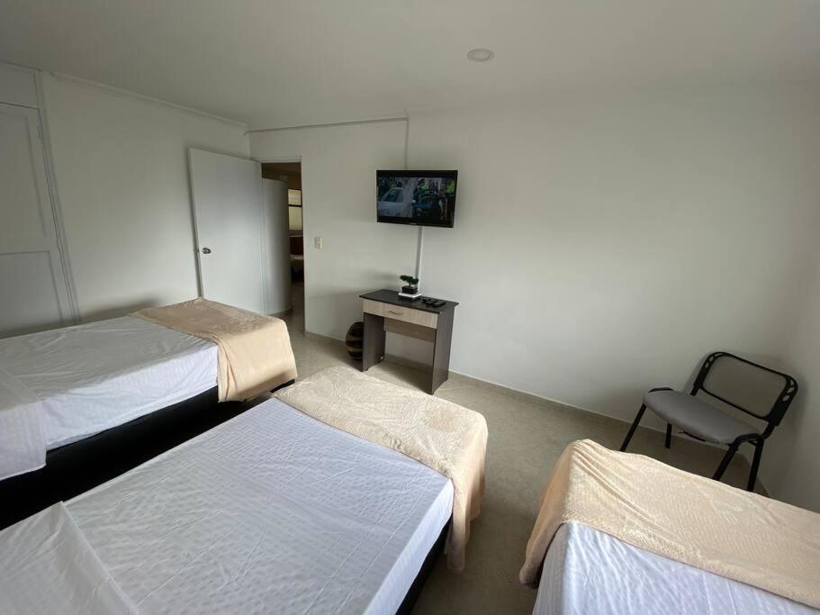 laureles excelente ubicacion la 70 estadio, cerca al poblado