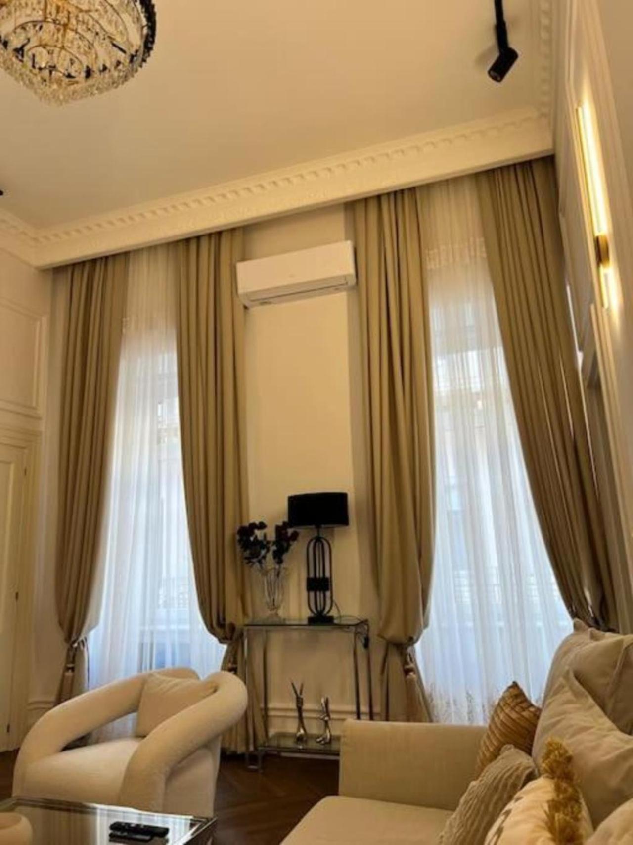 Premium Luxury Suite Near Basilica view 4