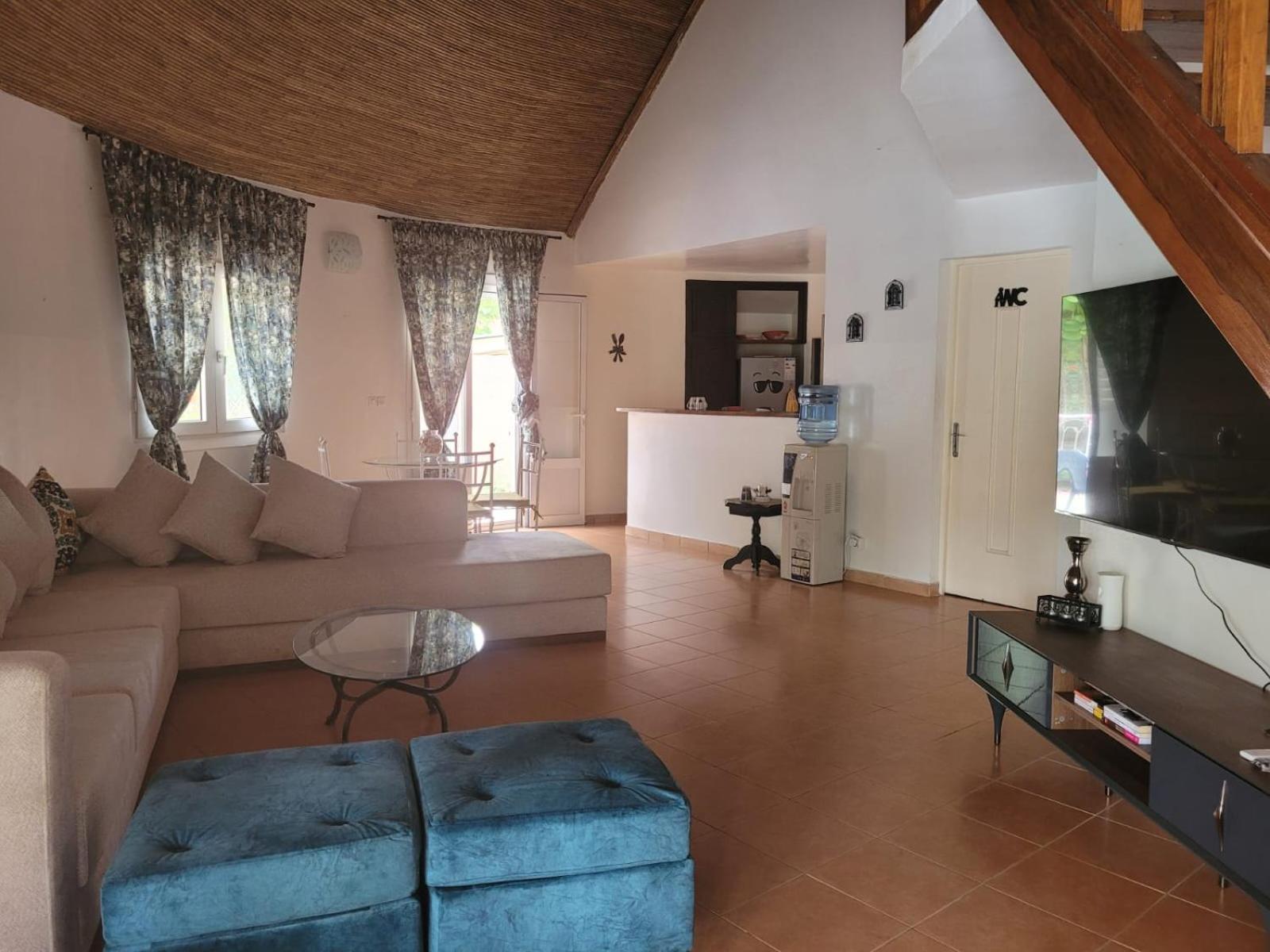 Villa bord de mer avec piscine à safari village