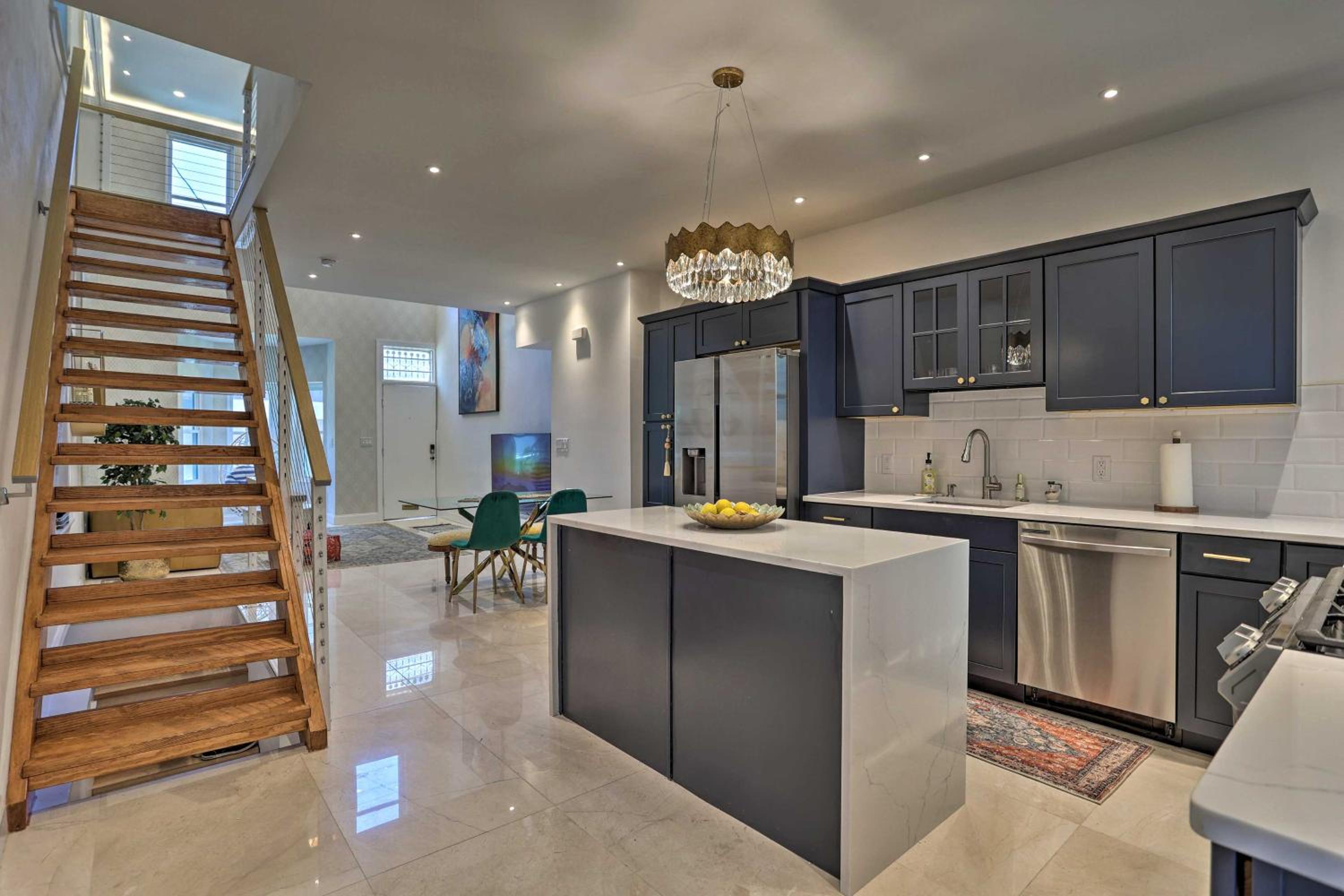 Live Loftily at University City view 2