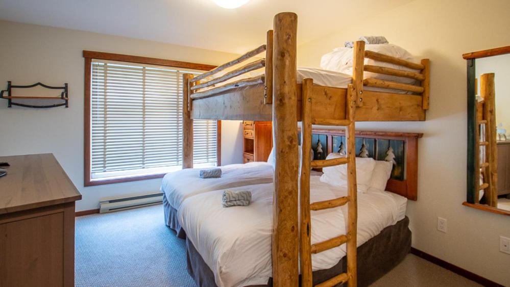 Snow Creek Lodge by Fernie Lodging Co